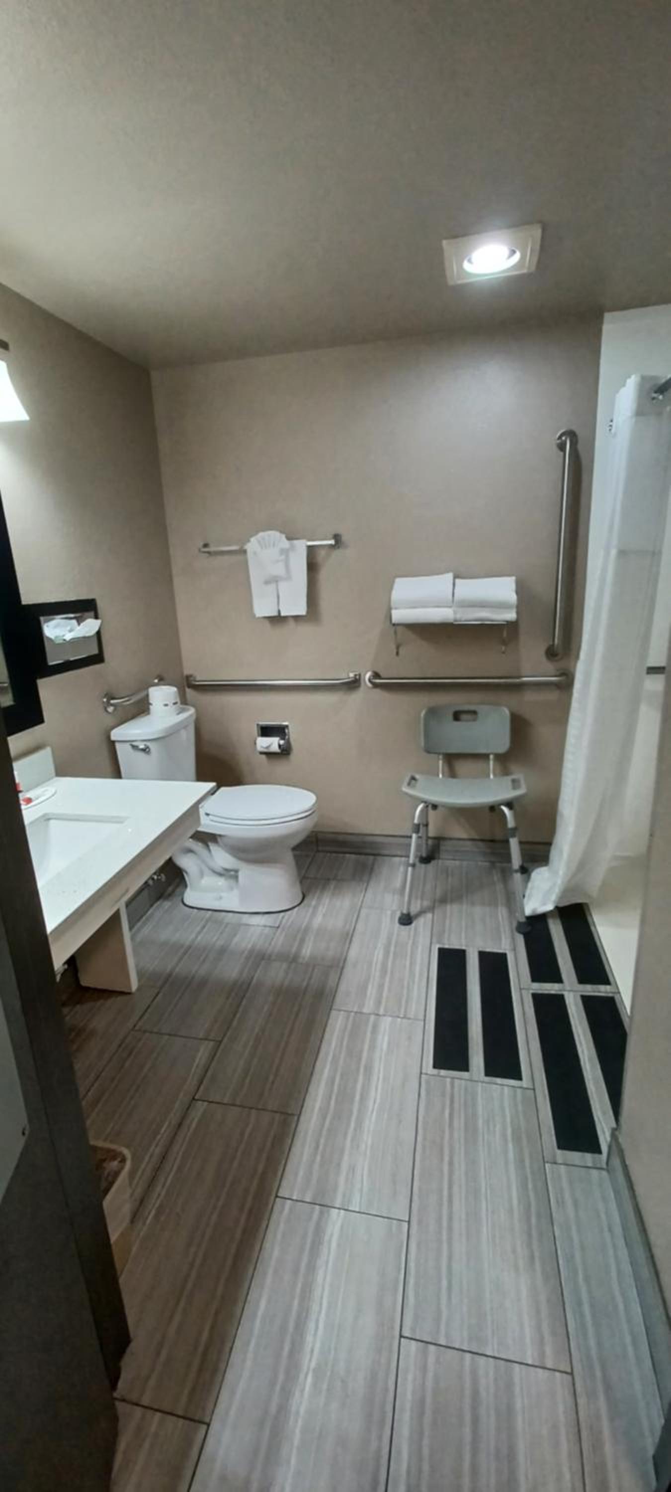 Days Inn by Wyndham Ritzville photo 81