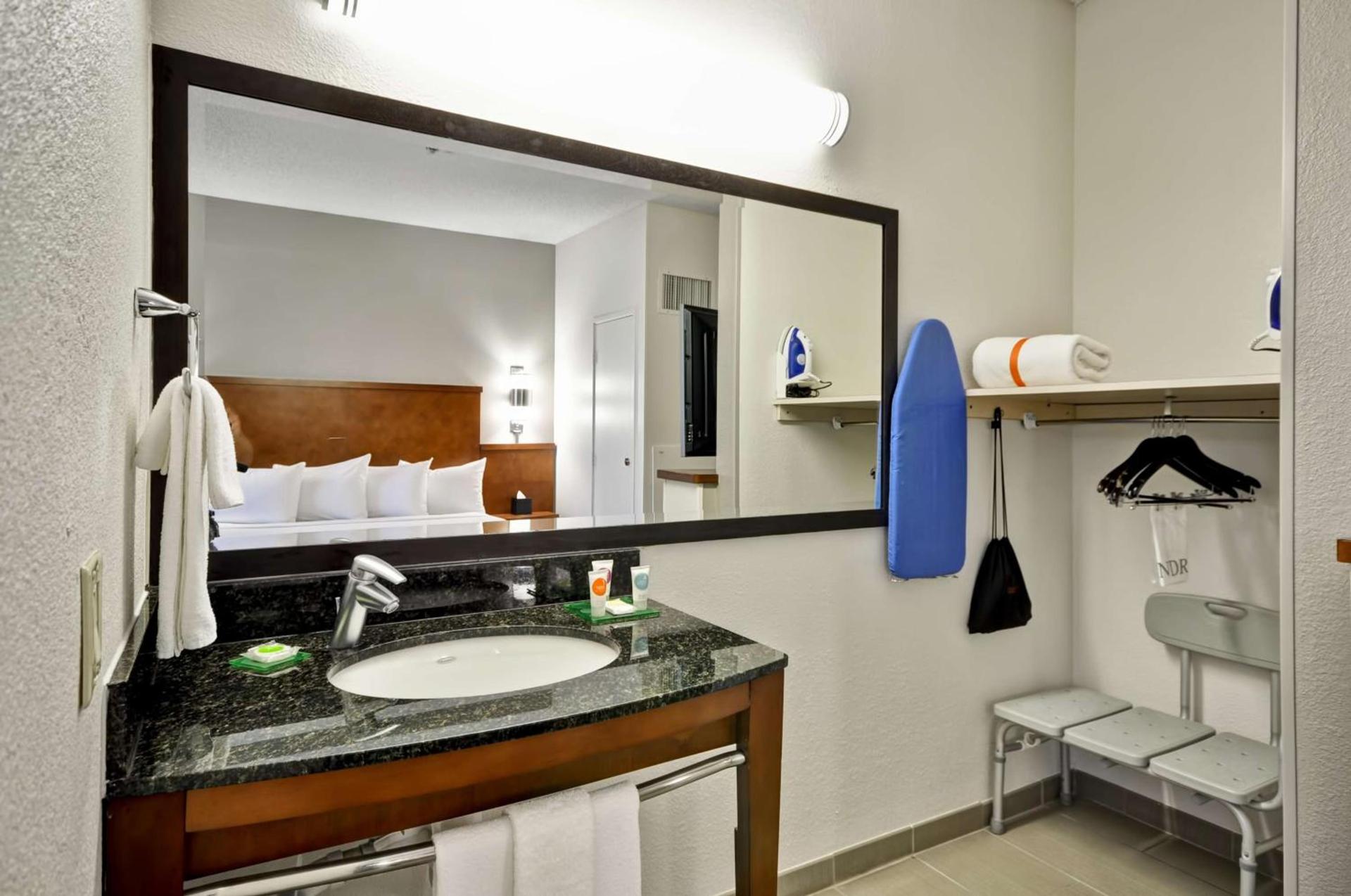 Hyatt Place Las Vegas photo 22