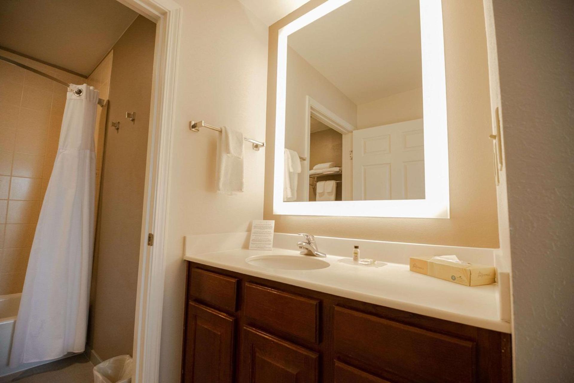 Sonesta ES Suites Baton Rouge University at Southgate photo 23