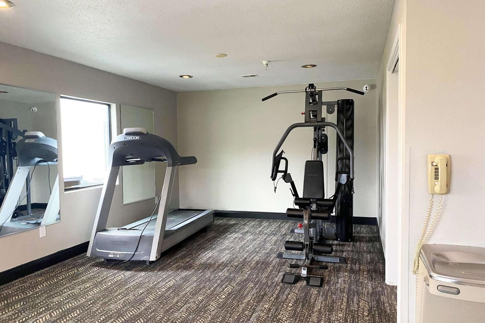Wingate by Wyndham Biloxi - Ocean Springs photo 3