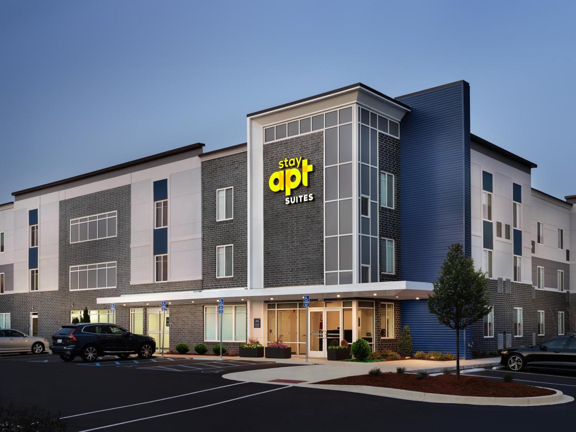stayAPT Suites Huntsville photo 1