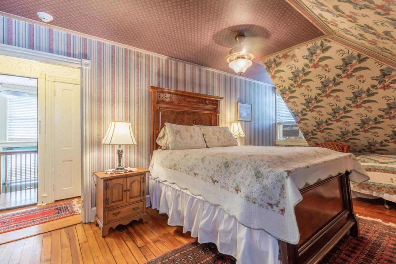 Captain Mey's Inn photo 7