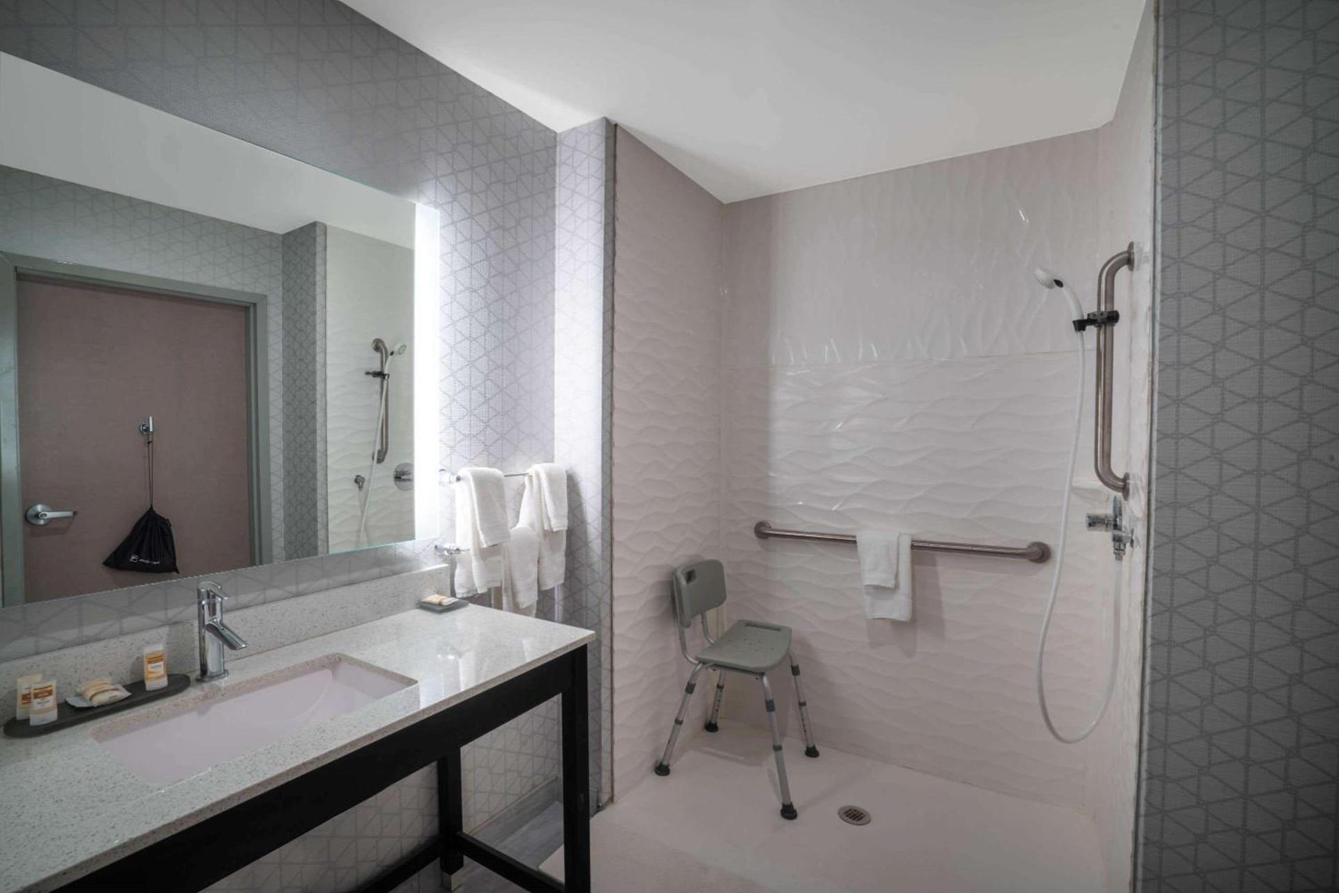 La Quinta by Wyndham West Memphis photo 10