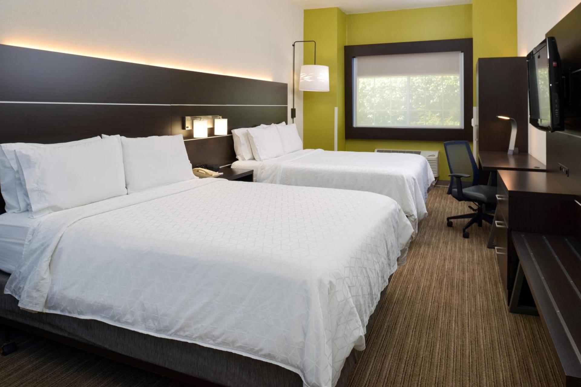 Holiday Inn Express Madera by IHG photo 5