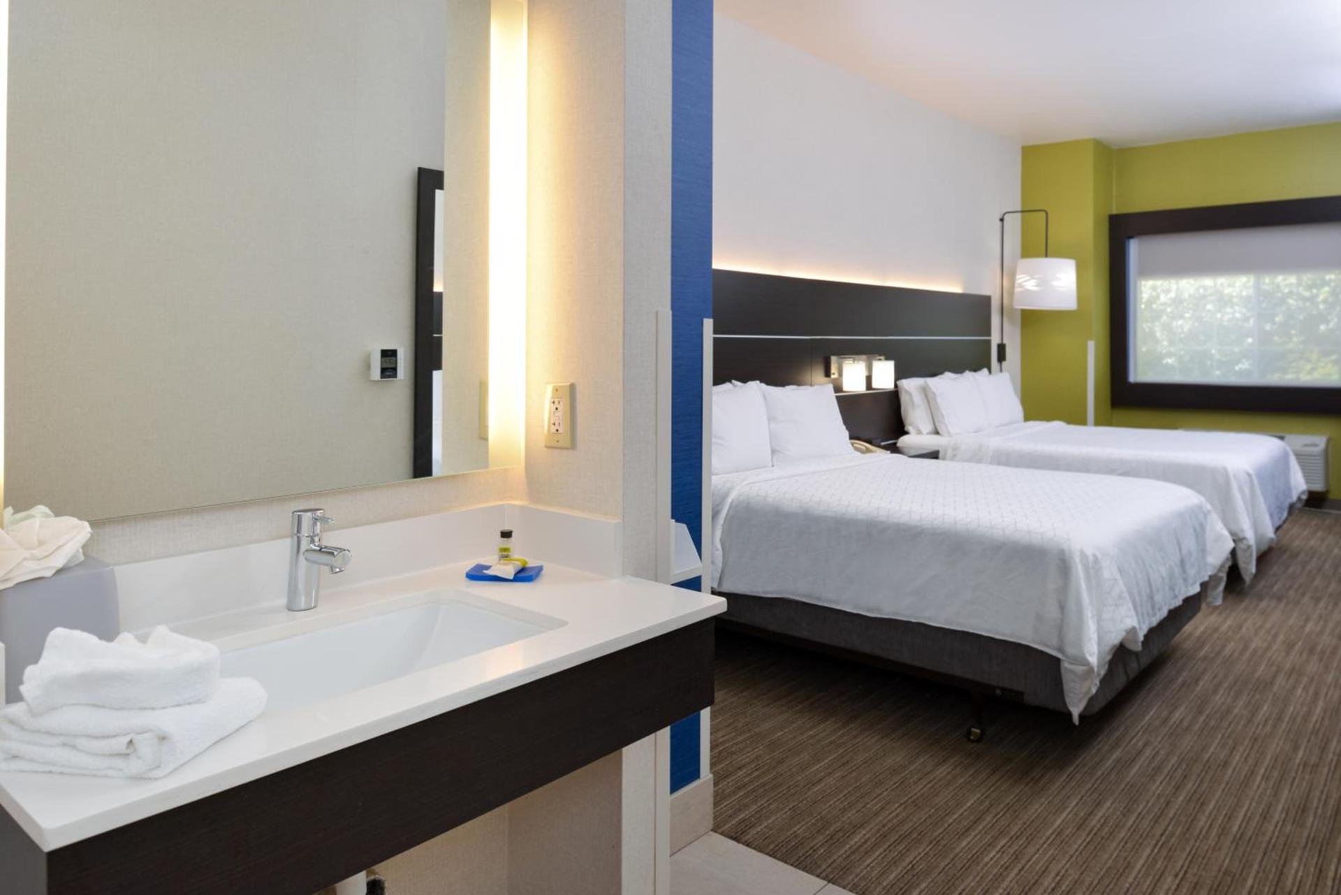 Holiday Inn Express Madera by IHG photo 8