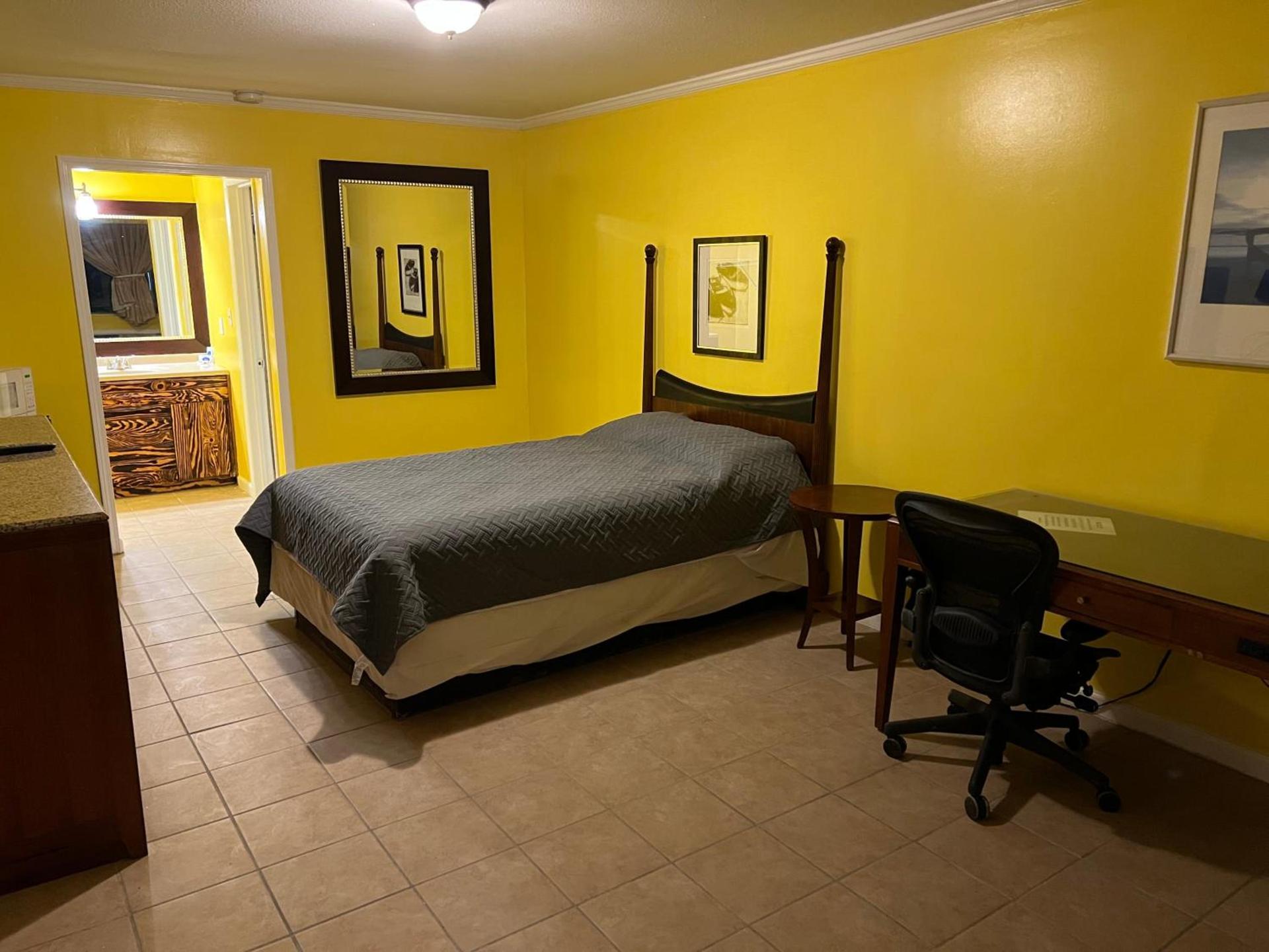 Dragon INN & Suites photo 4