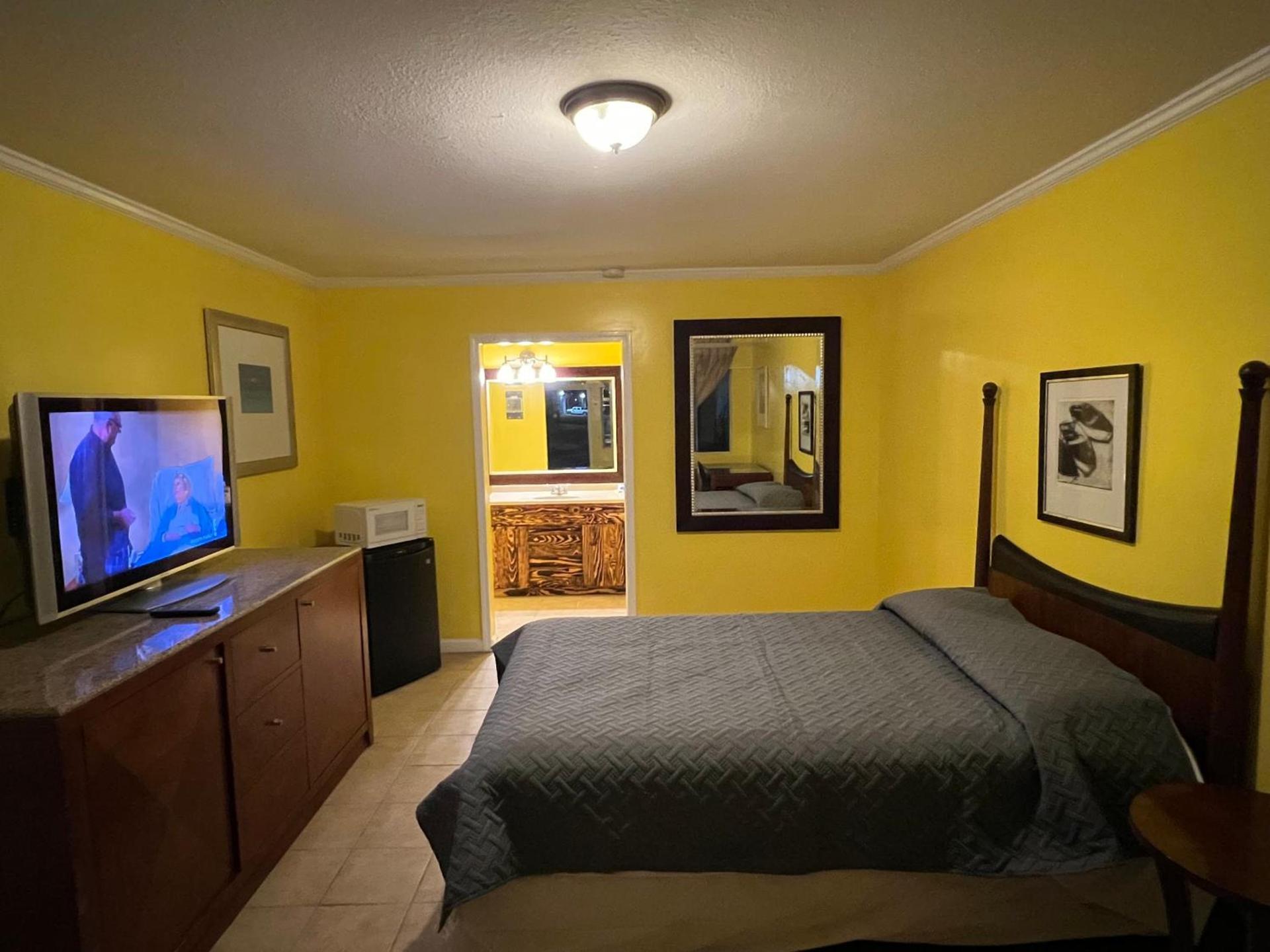 Dragon INN & Suites photo 6