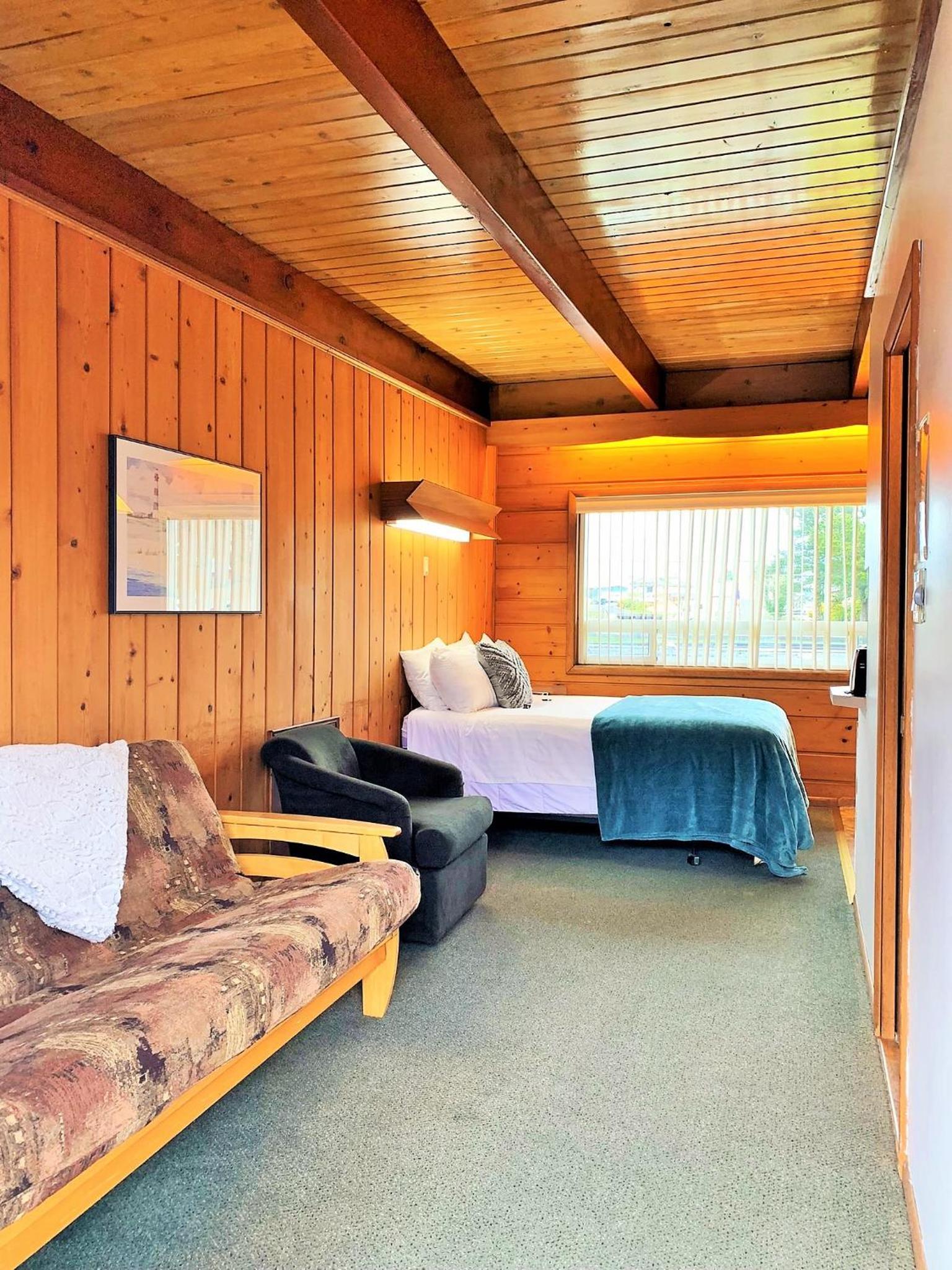 Breakers Boutique Inn photo 54