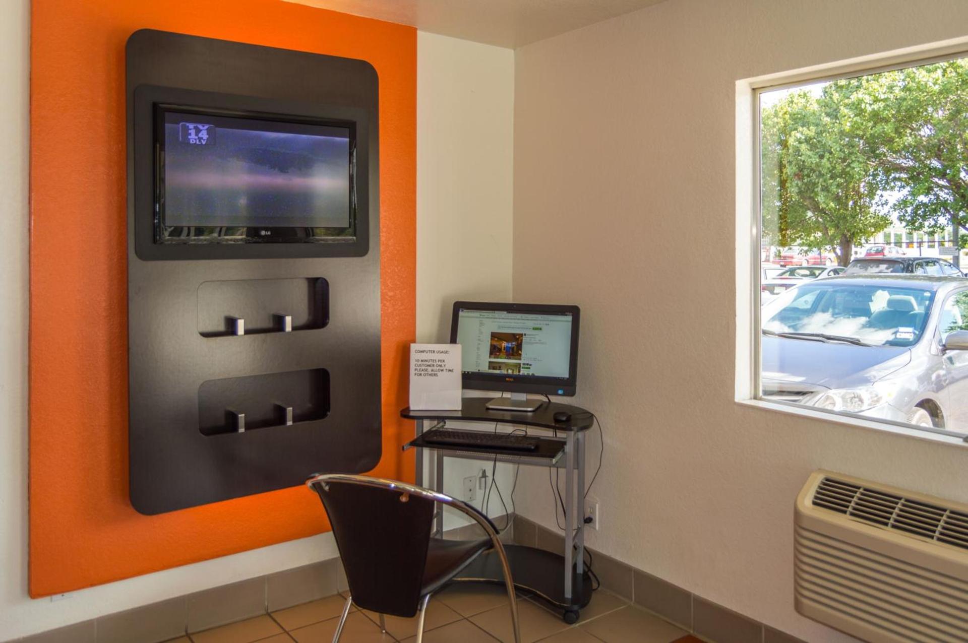 Motel 6-Ardmore, OK photo 59