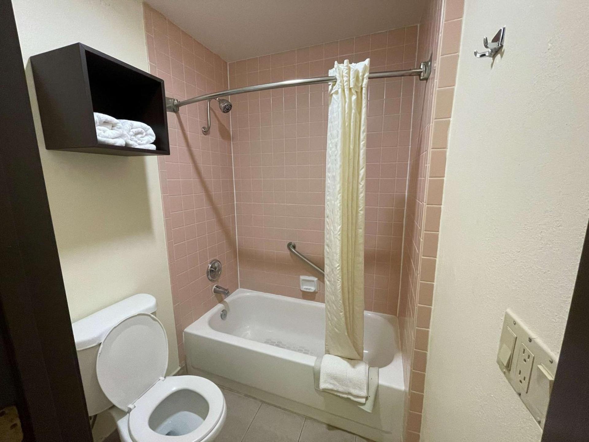 SureStay Hotel by Best Western Williams photo 26