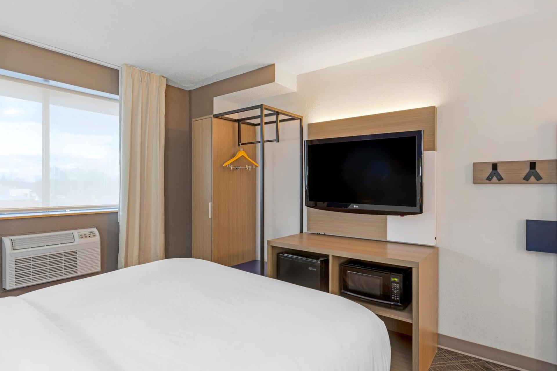 Comfort Inn Detroit - Troy photo 52