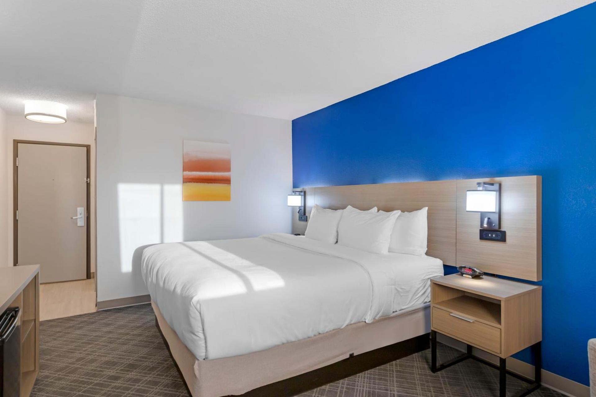 Comfort Inn Detroit - Troy photo 40
