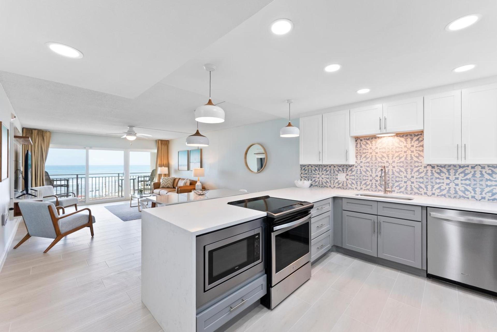 Paradise Beach Club - Oceanfront and Penthouse photo 95