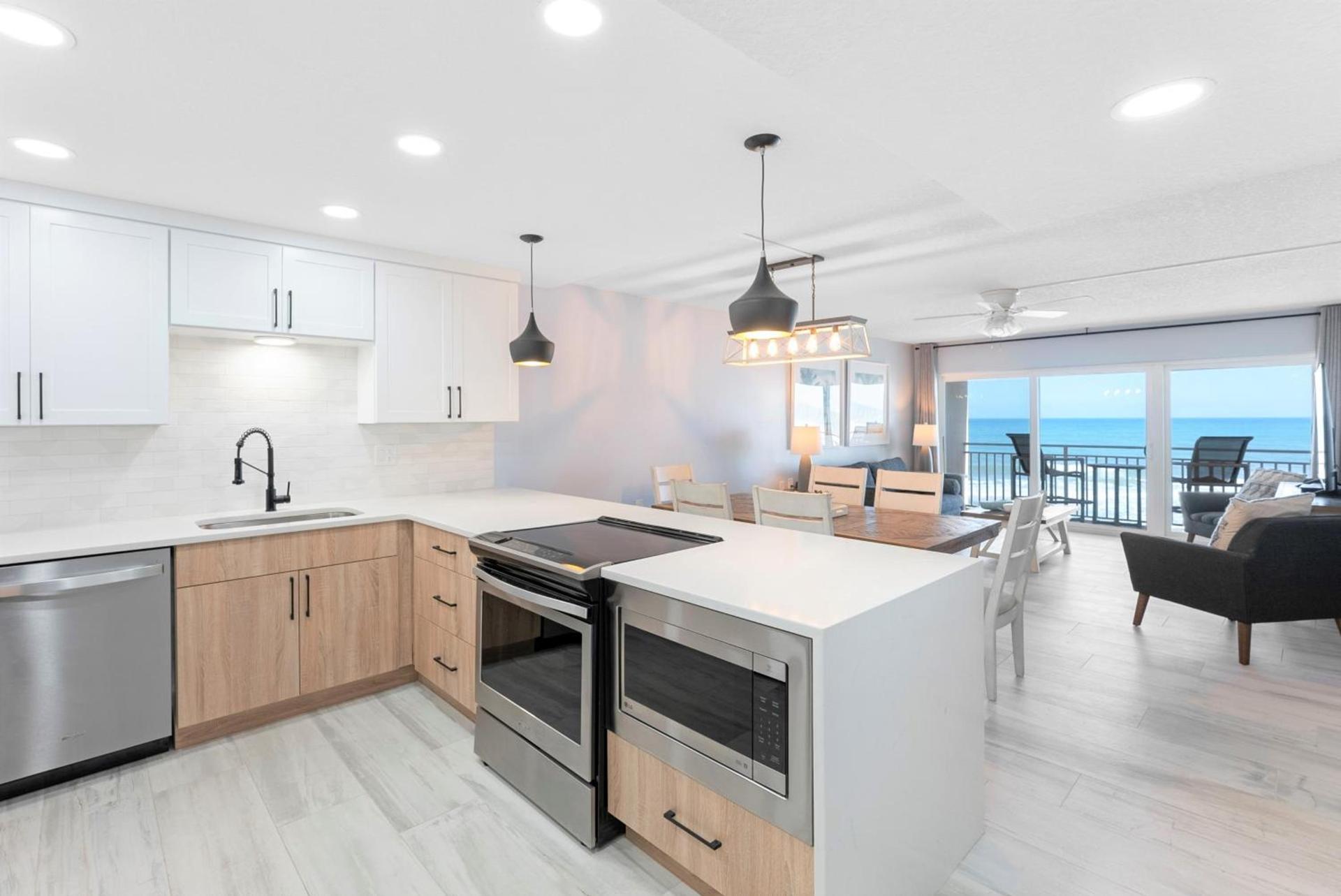 Paradise Beach Club - Oceanfront and Penthouse photo 87