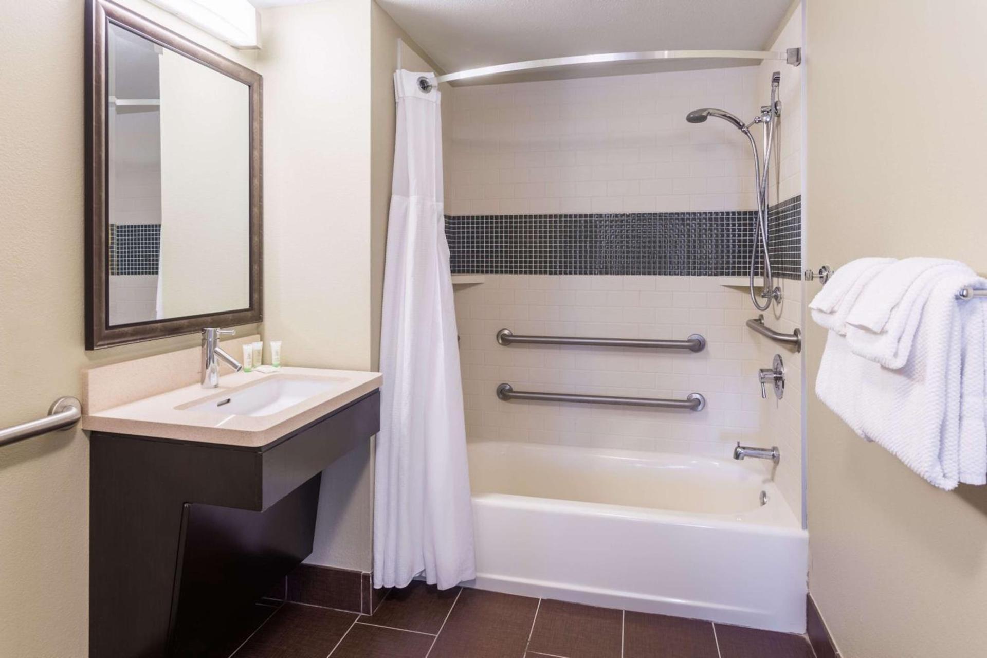 Sonesta ES Suites Atlanta Perimeter Center photo 23