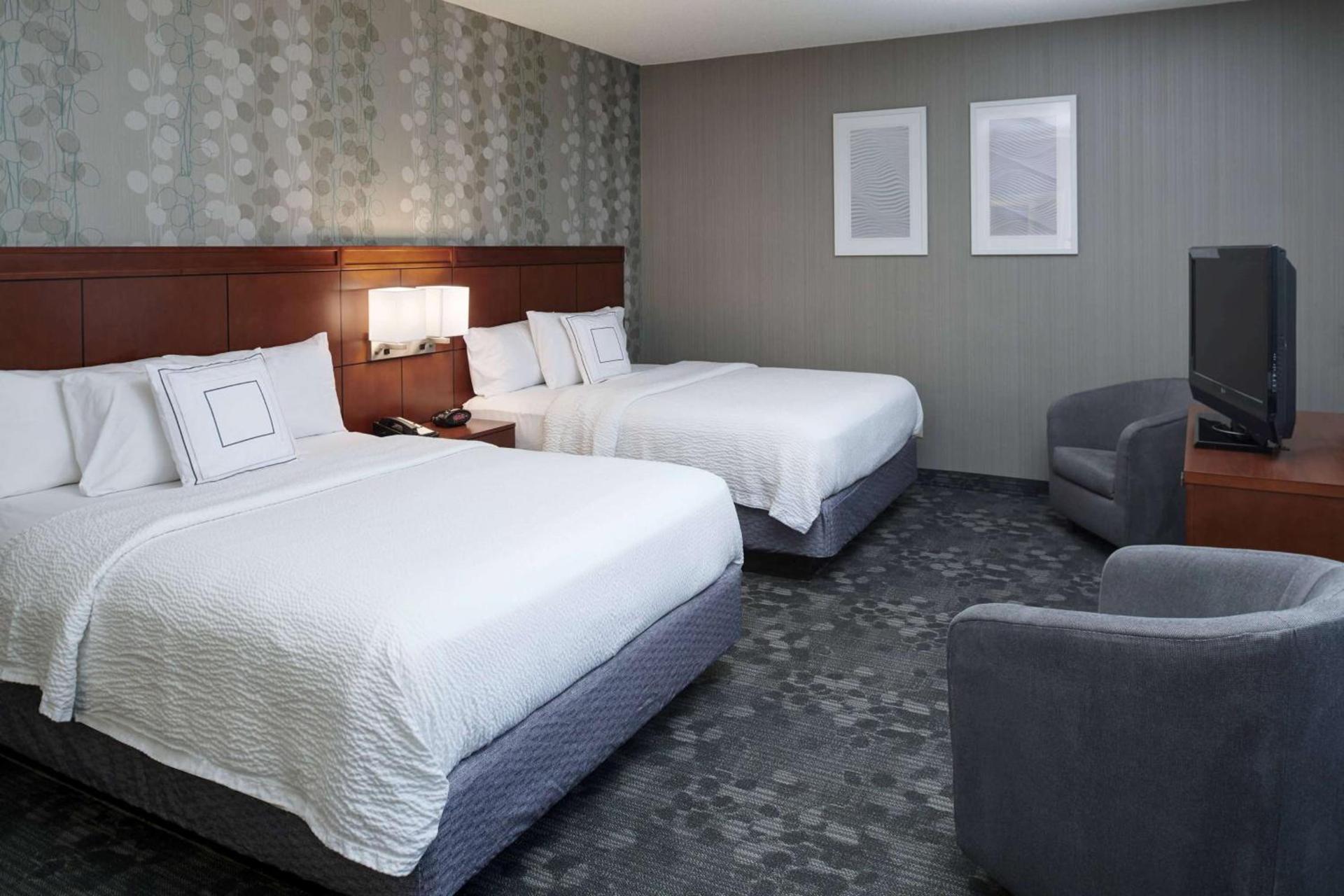 AmericInn by Wyndham Brookfield photo 8