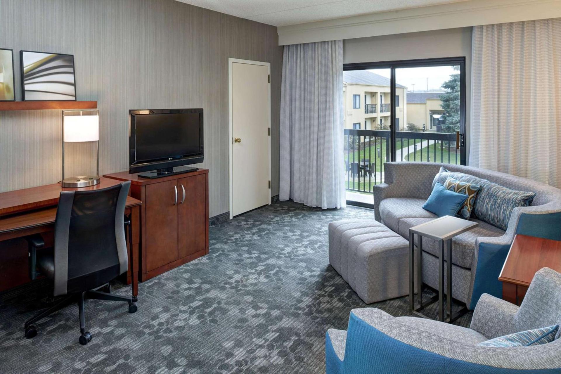 AmericInn by Wyndham Brookfield photo 10
