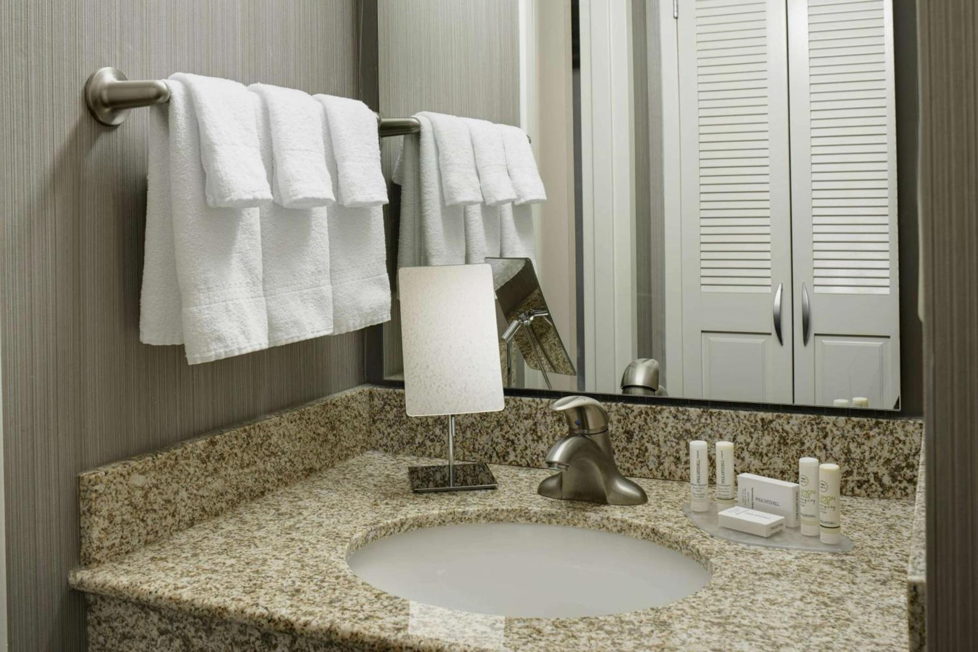 AmericInn by Wyndham Brookfield photo 16