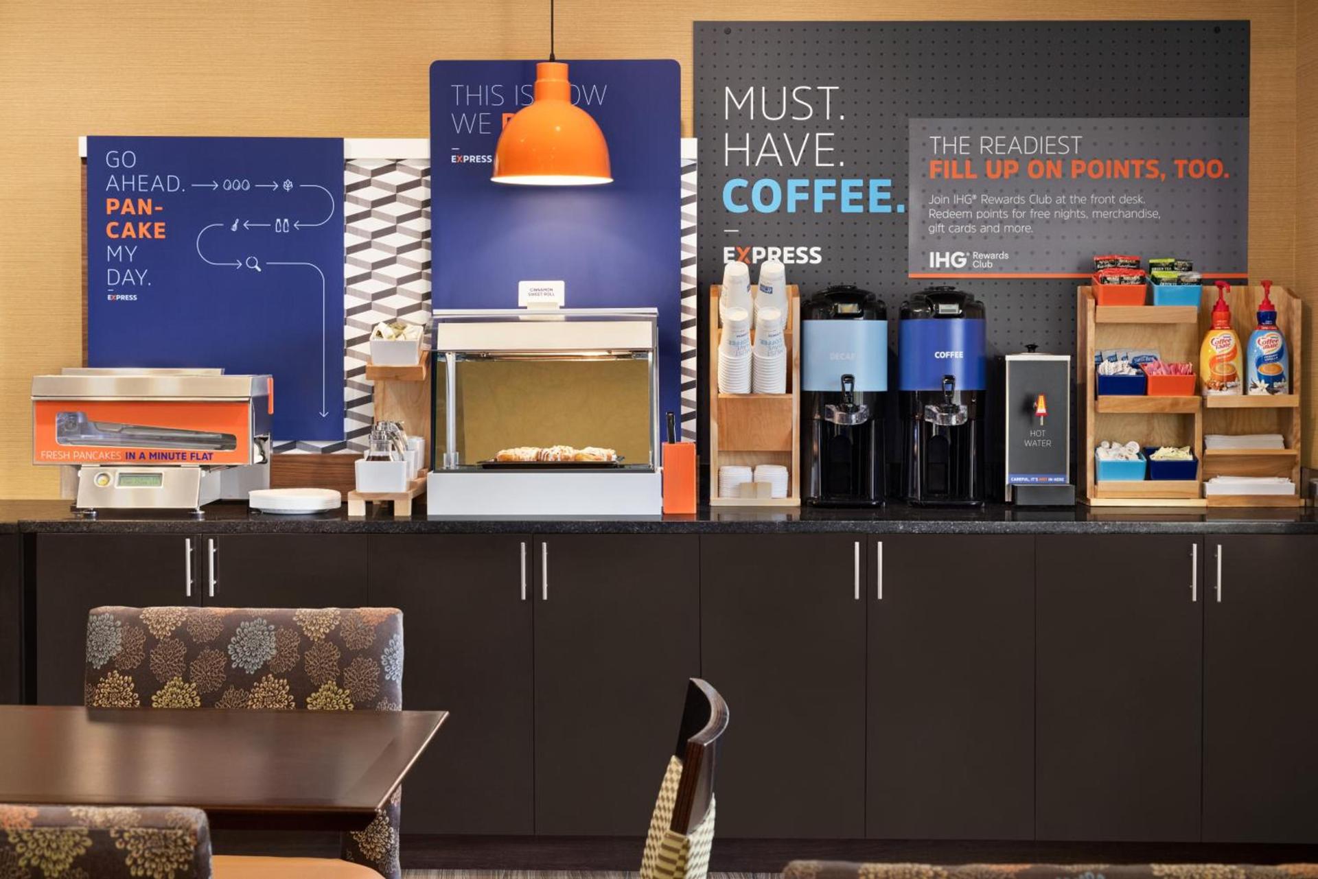 Holiday Inn Express Hotel & Suites Edmond by IHG photo 32
