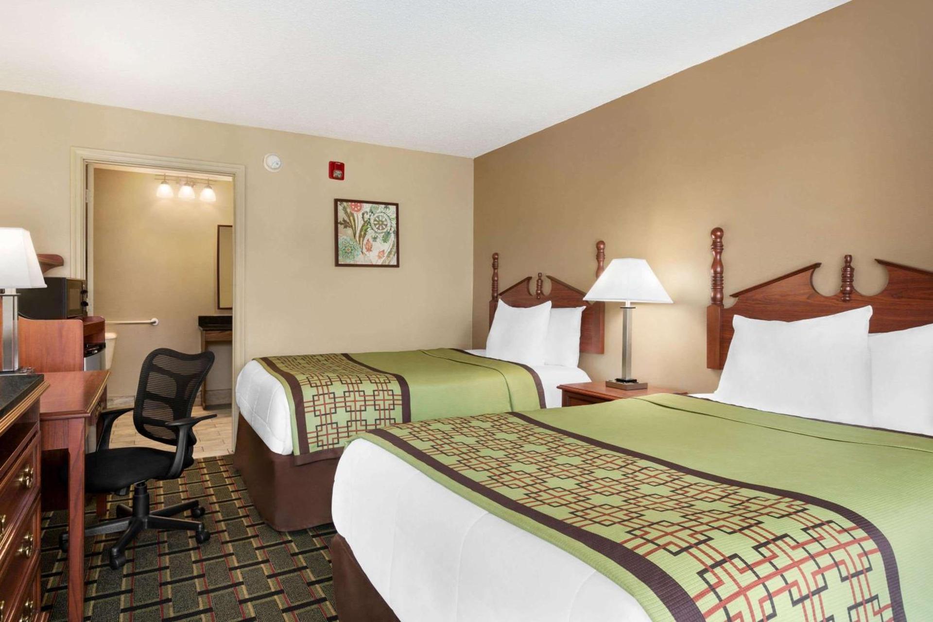 Baymont by Wyndham Warner Robins photo 22