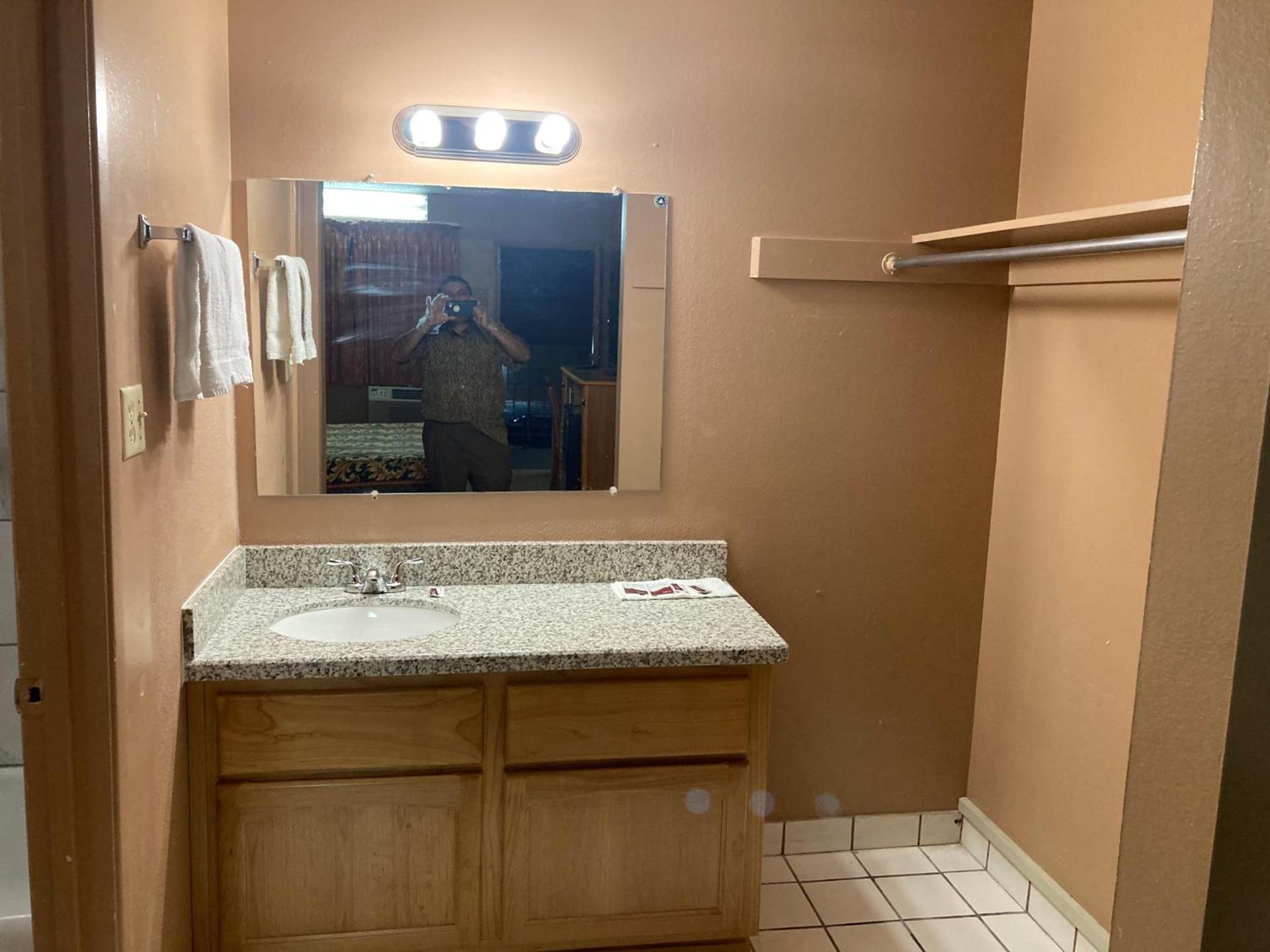 Rodeway Inn Yuma Downtown photo 17