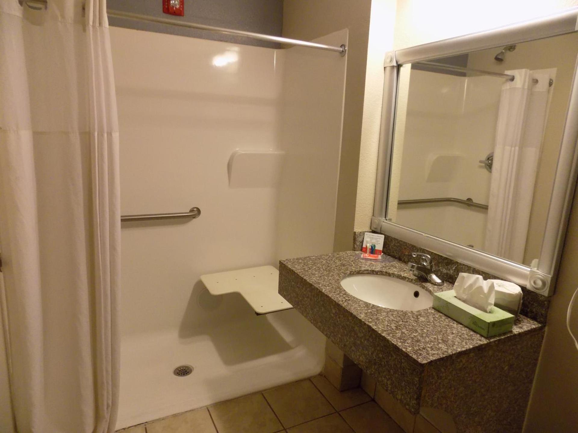 Econo Lodge Augusta West near Fort Gordon photo 47