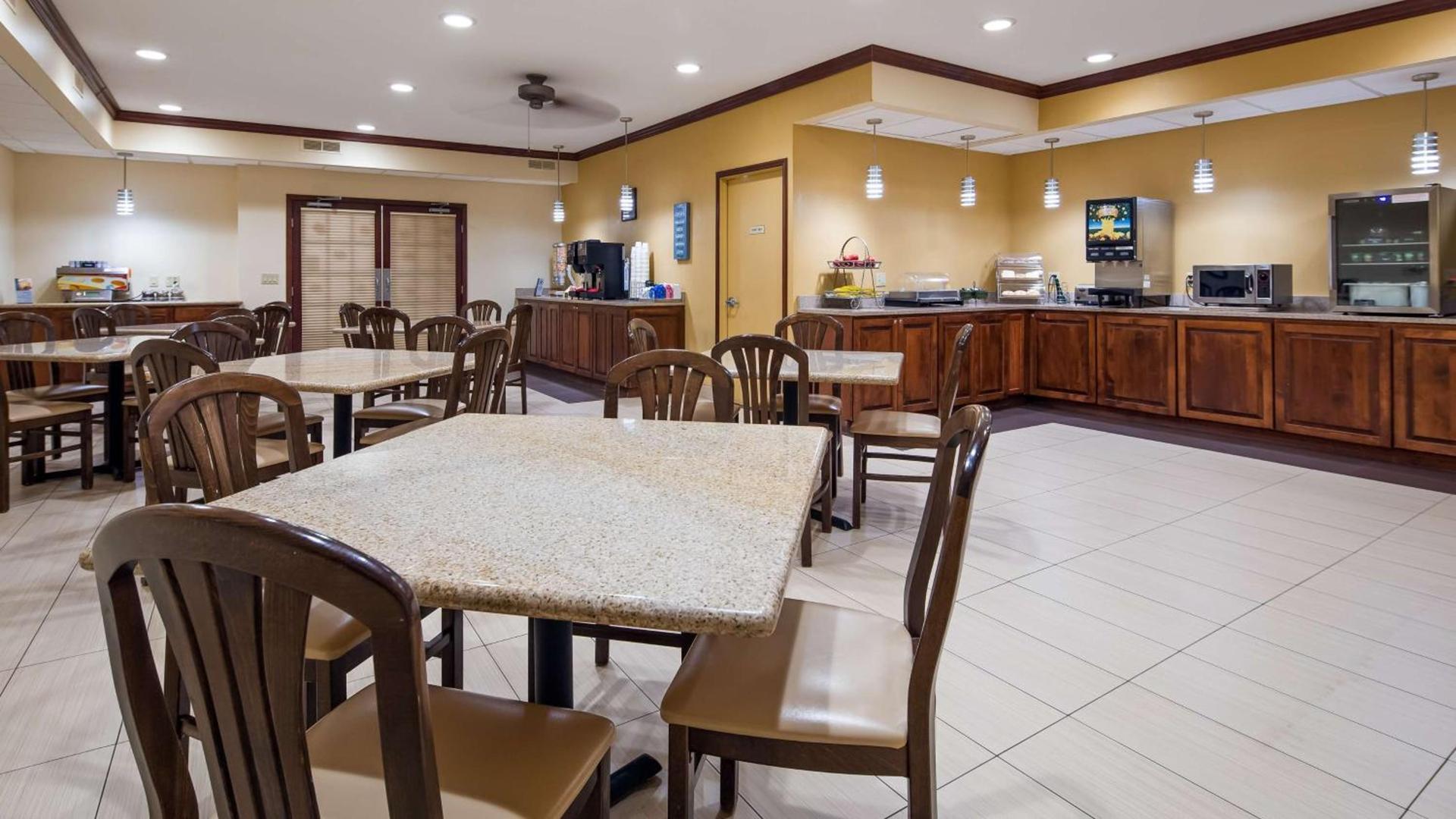 Best Western Geneseo Inn photo 5