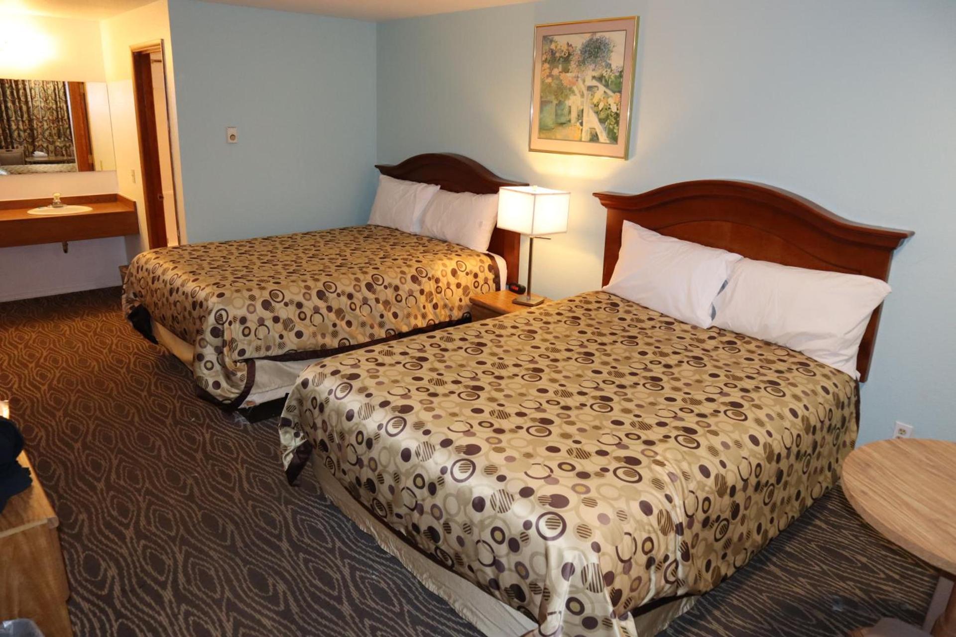 Silver Sands Motel photo 17