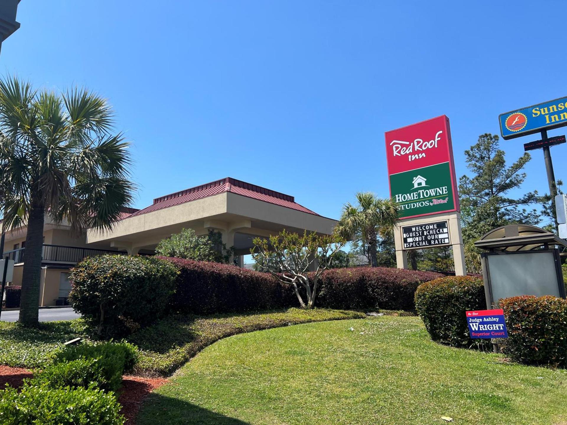 Red Roof Inn Augusta – Washington Road photo 31