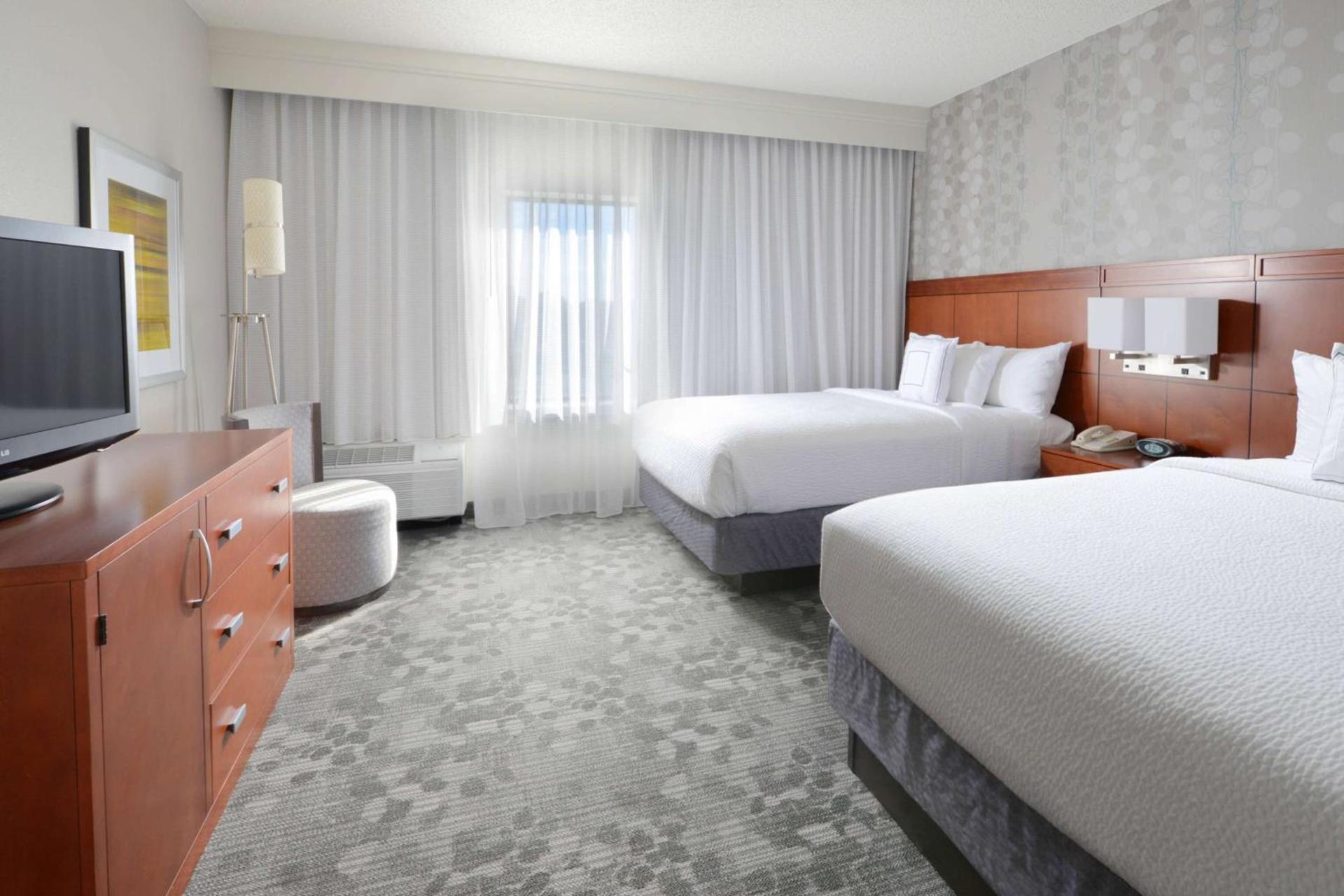 Sonesta Select Dallas Central Expressway photo 9