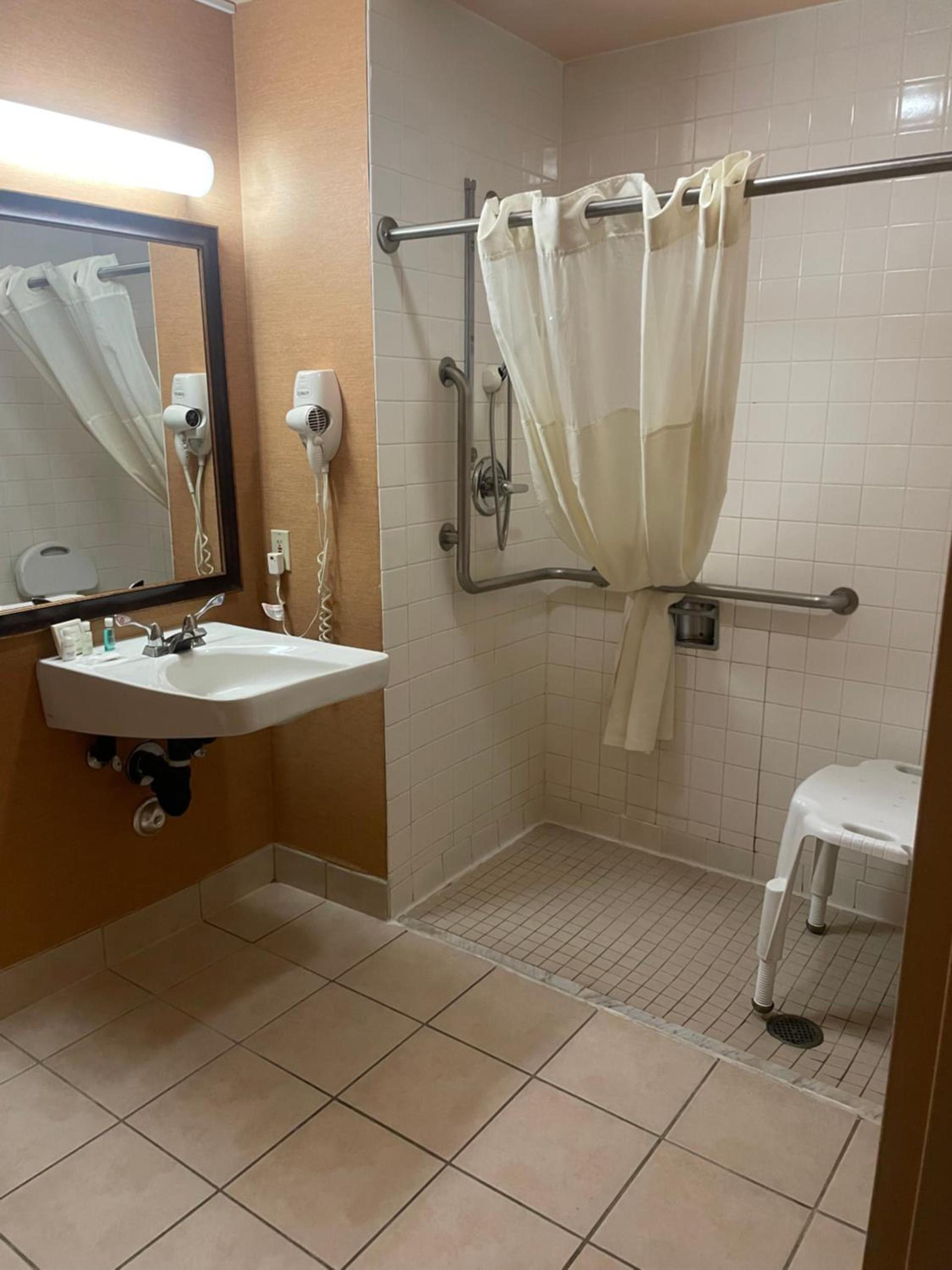 Quality Inn and Conference Center Greeley Downtown photo 20