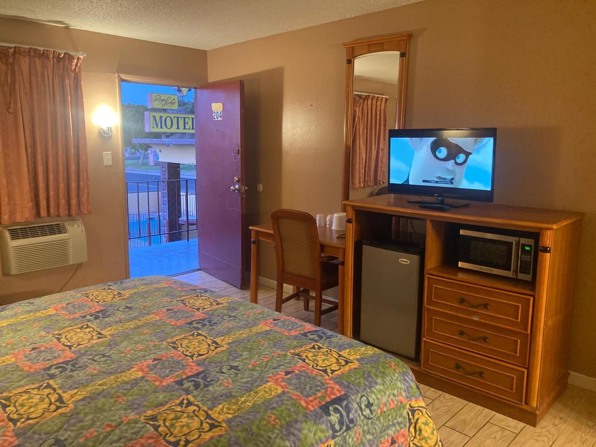 Rodeway Inn Yuma Downtown photo 47
