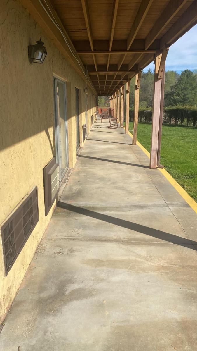 Budgetel Inn & Suites photo 59