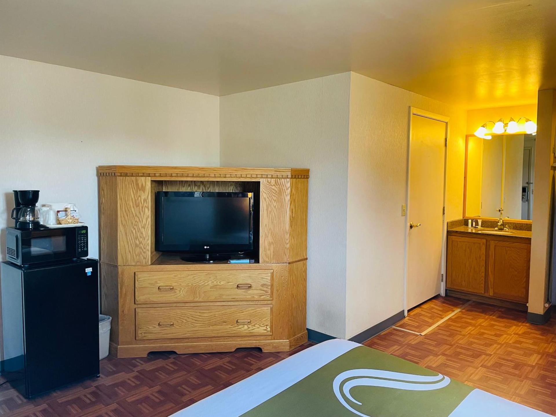 America's Best Value Inn Sandpoint photo 53
