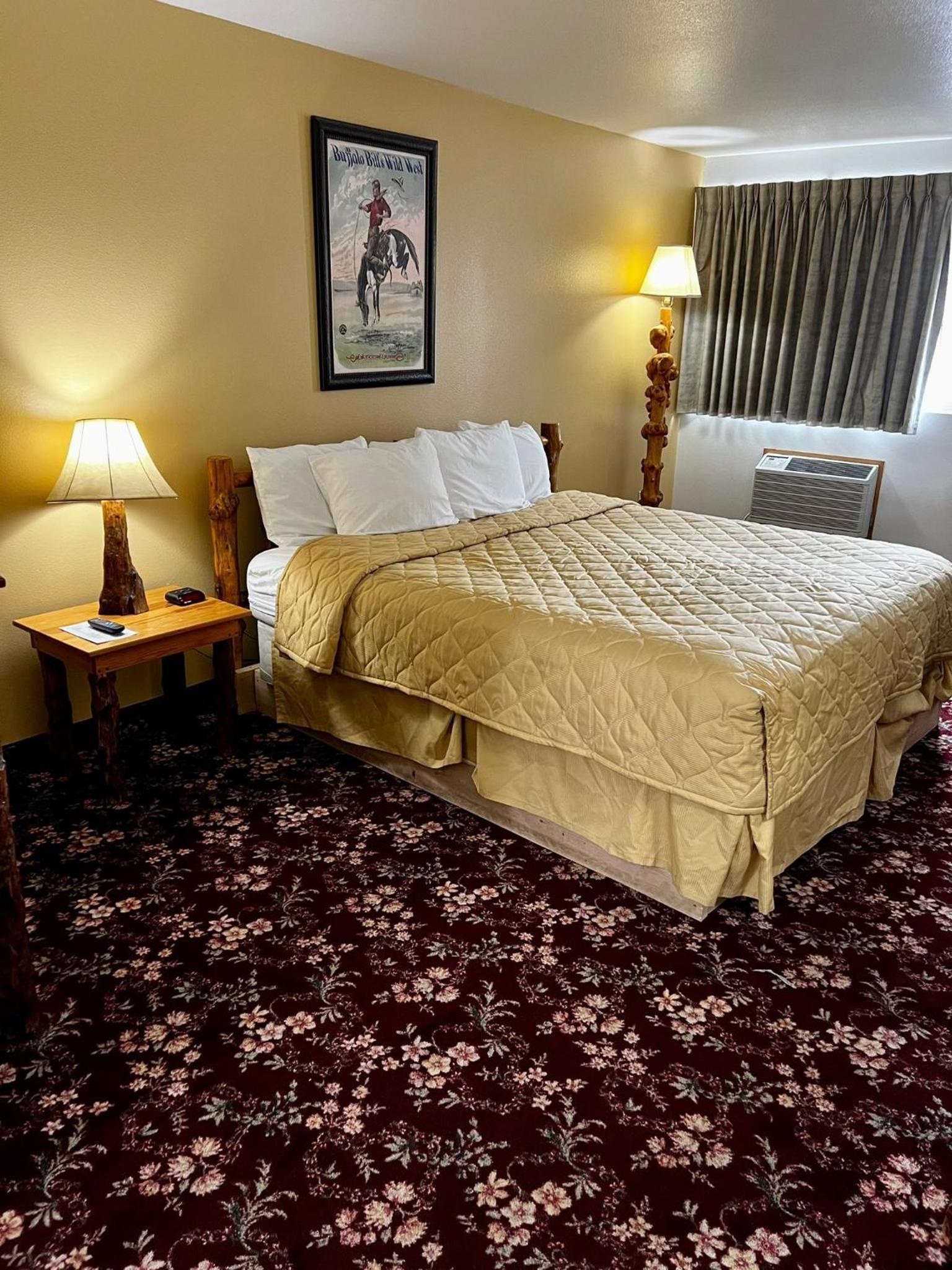 Buffalo Bill's Antlers Inn photo 20