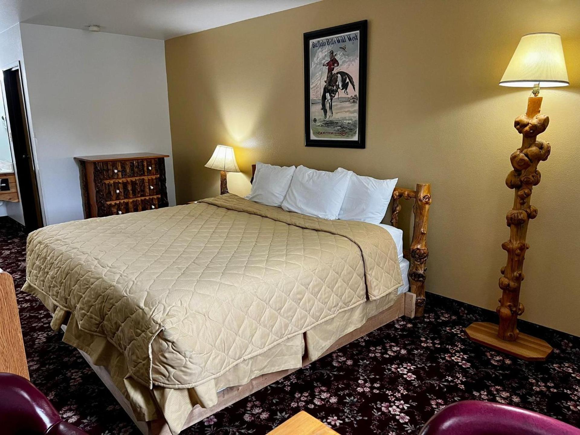Buffalo Bill's Antlers Inn photo 21