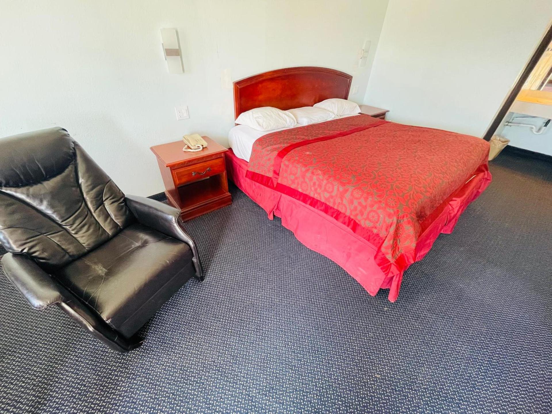 Executive Inn photo 4