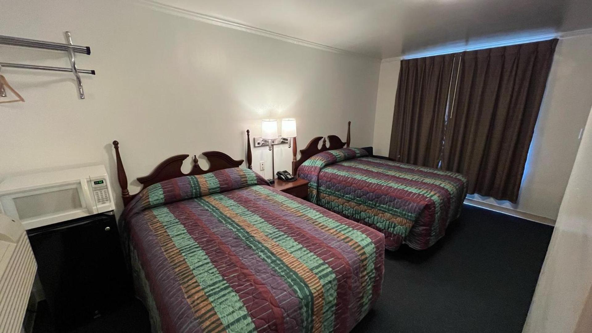 Four Oaks Lodging photo 19