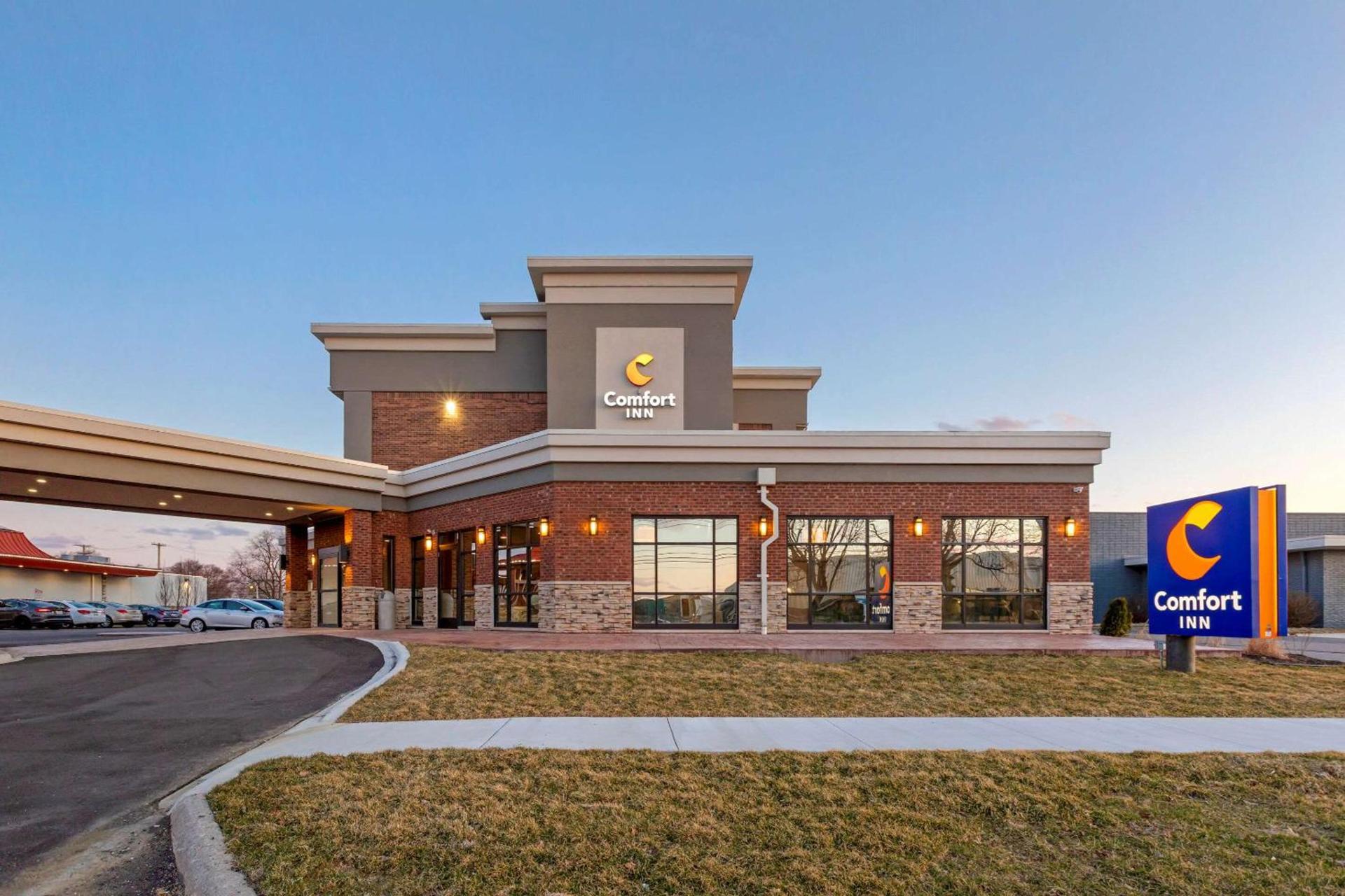 Comfort Inn Detroit - Troy photo 4