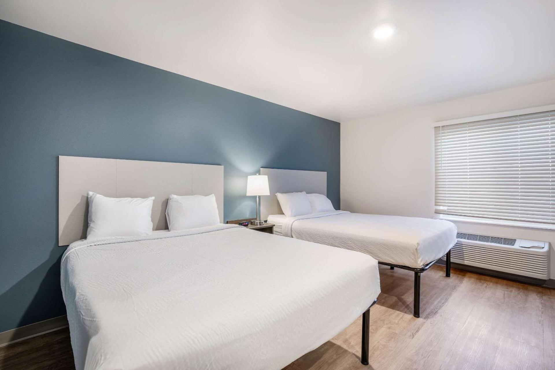 WoodSpring Suites Gurnee - Chicago photo 14