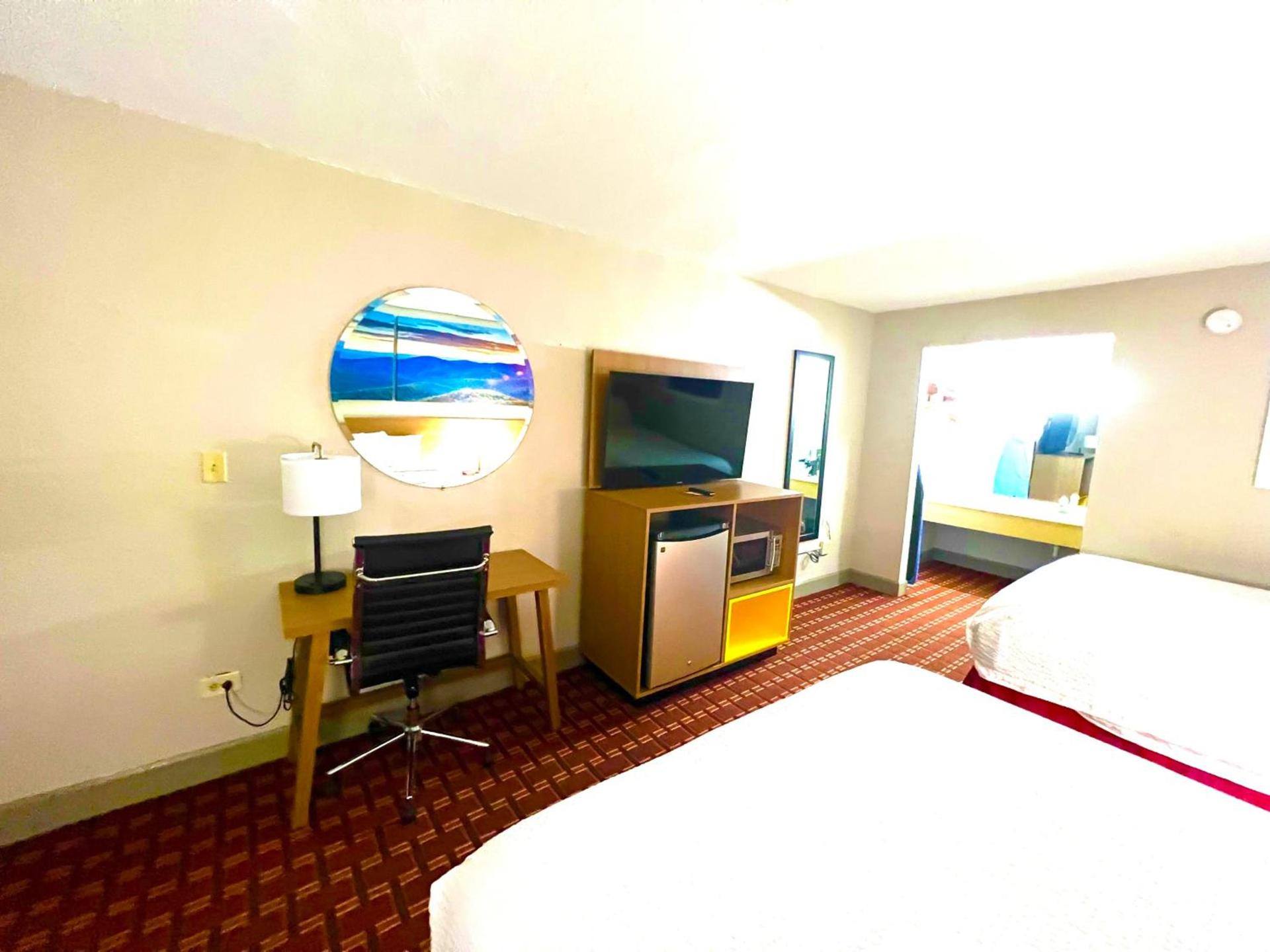 Days Inn by Wyndham Athens photo 12