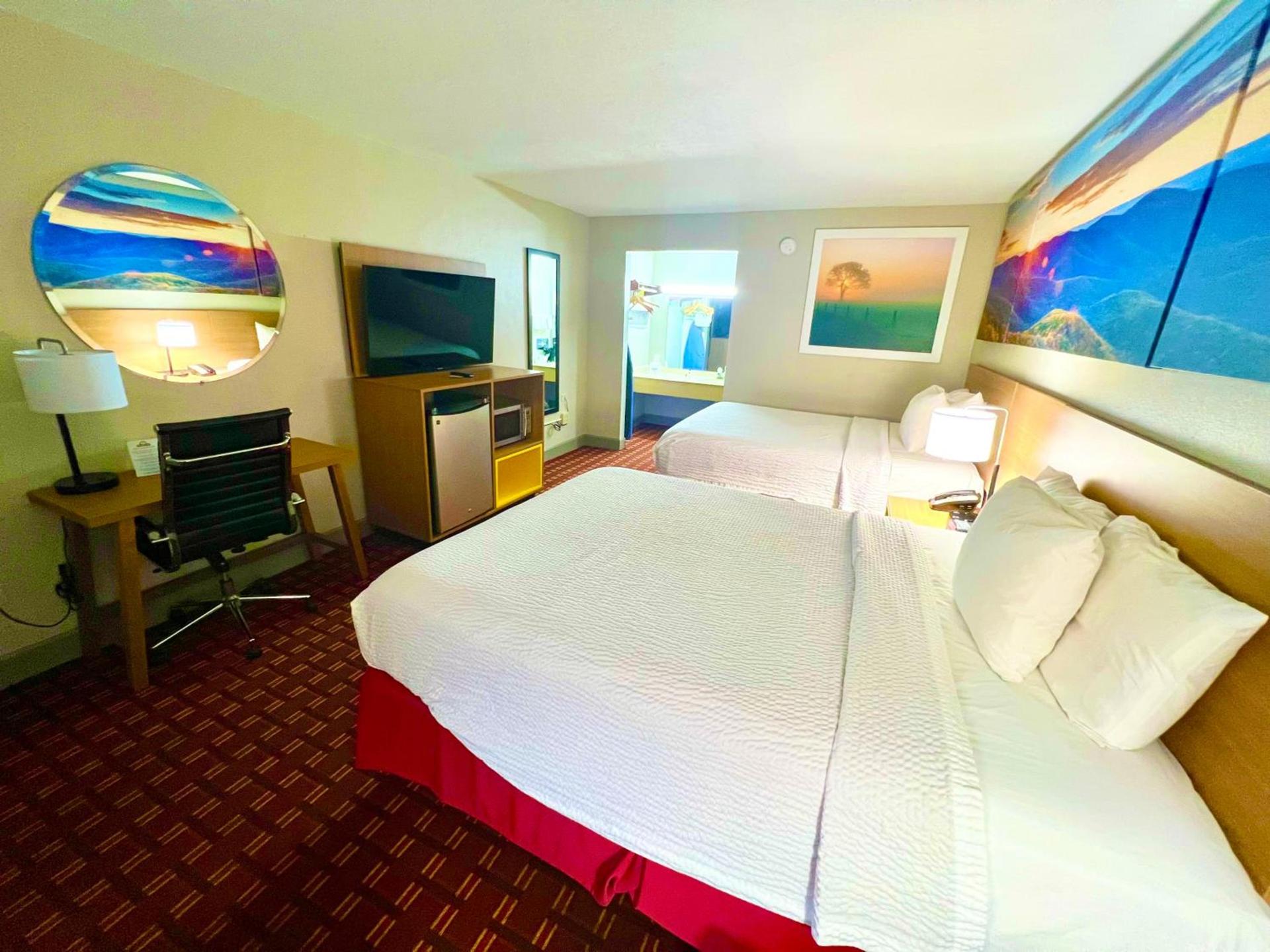 Days Inn by Wyndham Athens photo 11
