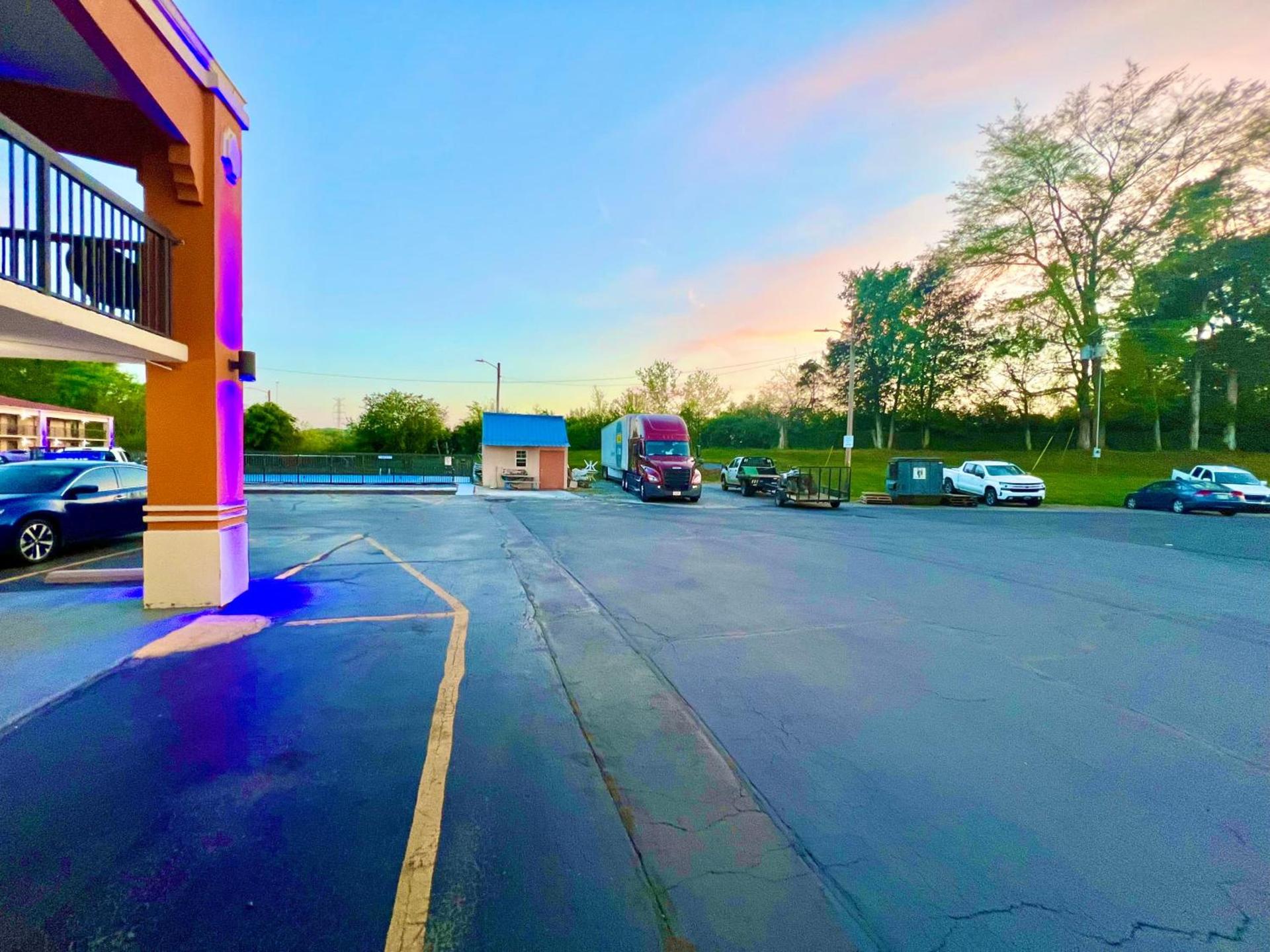 Days Inn by Wyndham Athens photo 19