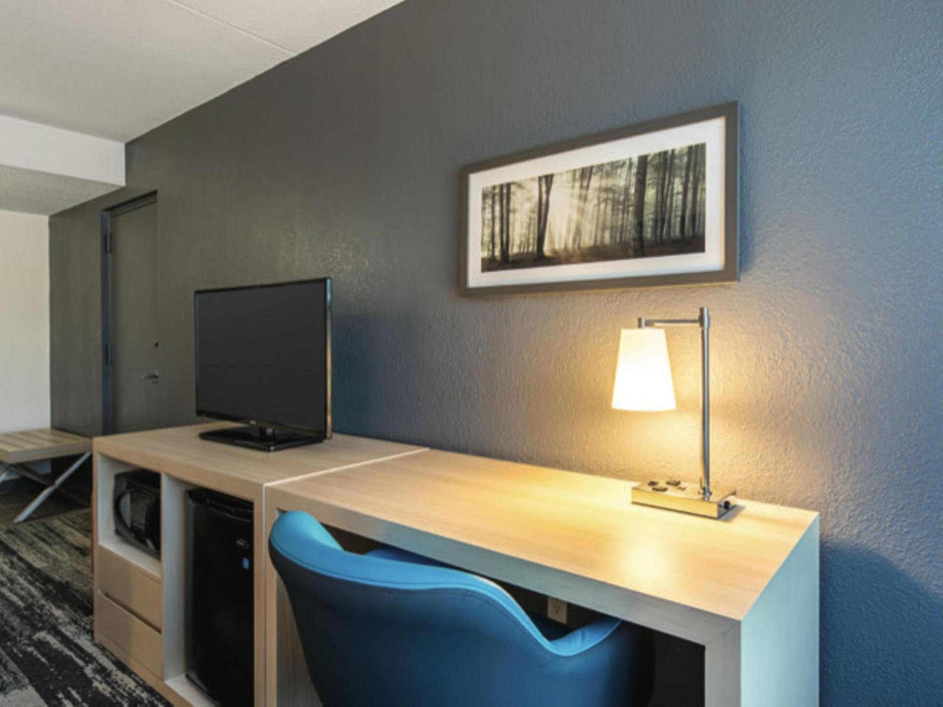 Baymont by Wyndham White Plains - Elmsford photo 49