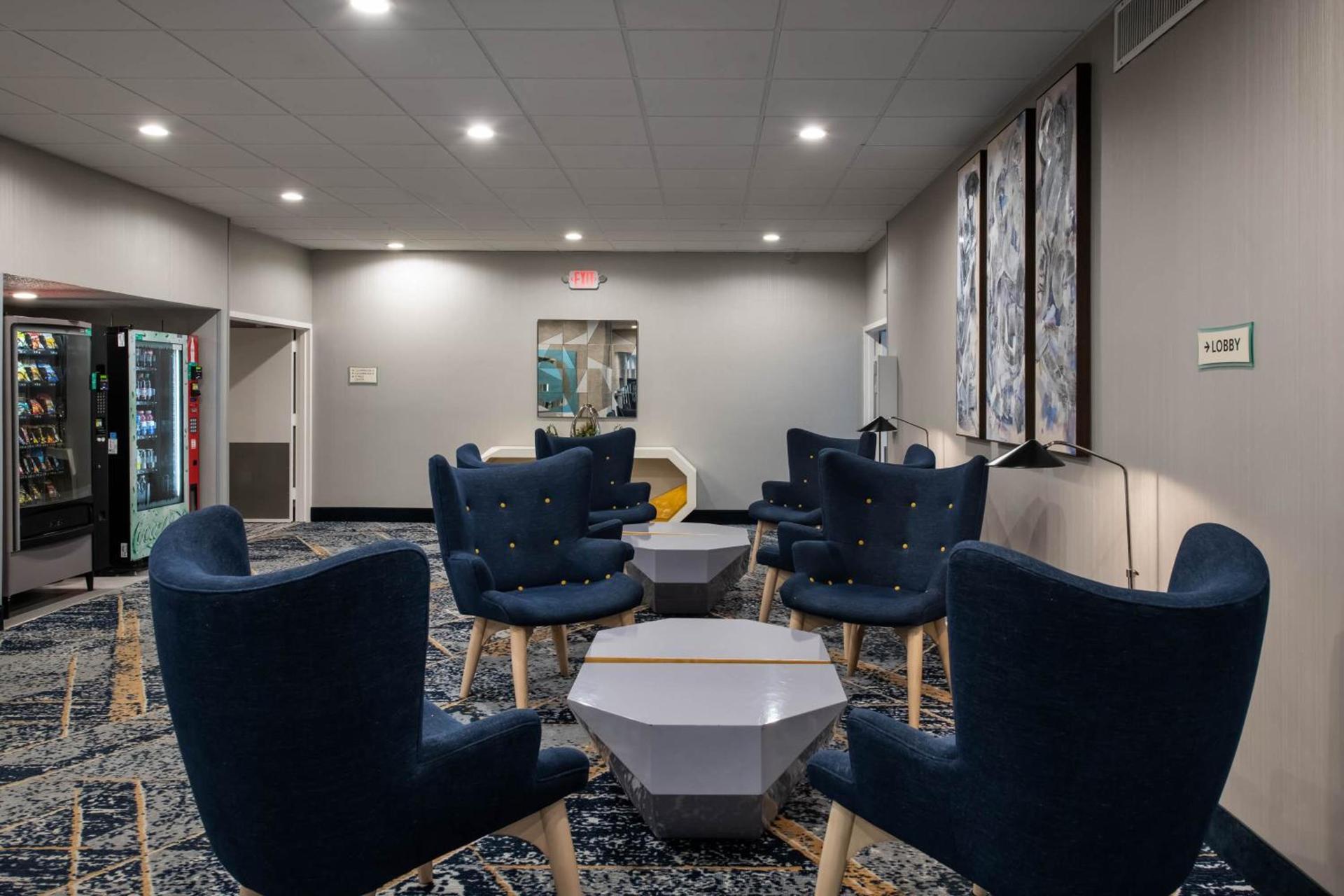 Baymont by Wyndham White Plains - Elmsford photo 37