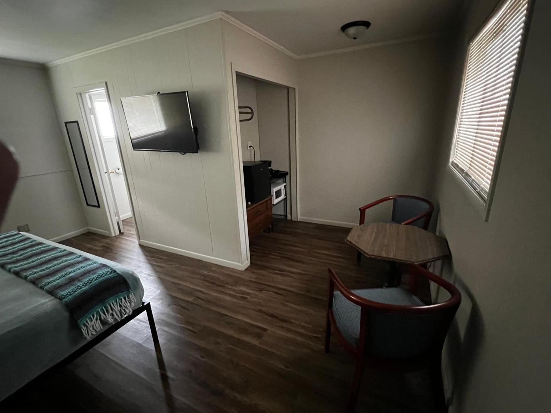The Cedar Motel photo 22