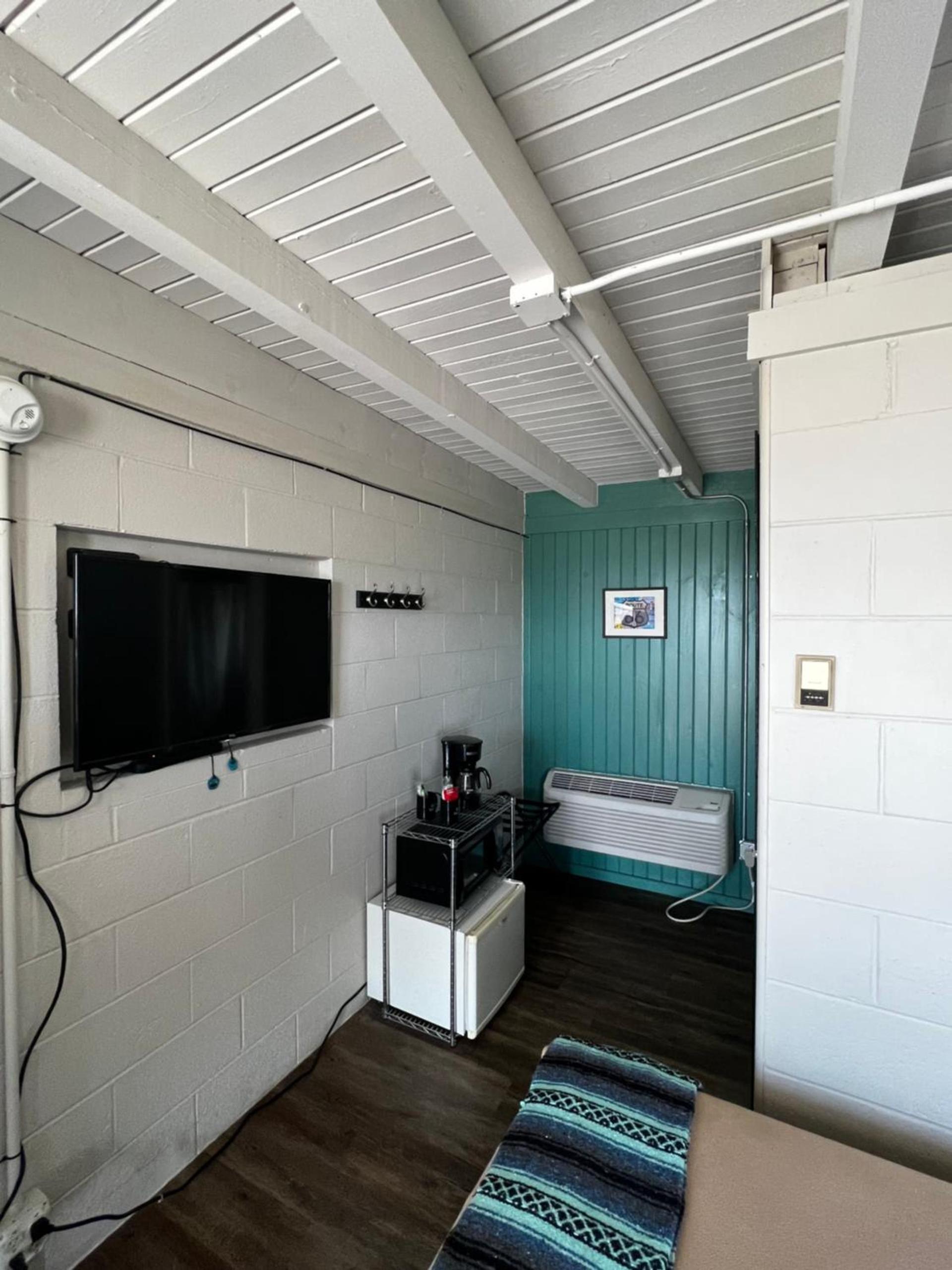 The Cedar Motel photo 50
