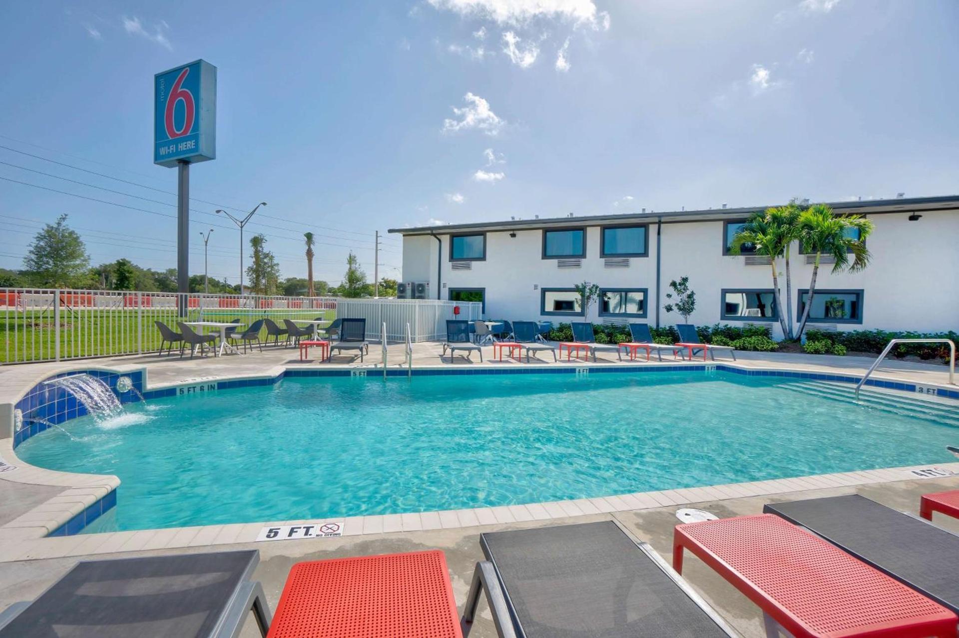 Motel 6-Fort Lauderdale, FL photo 6