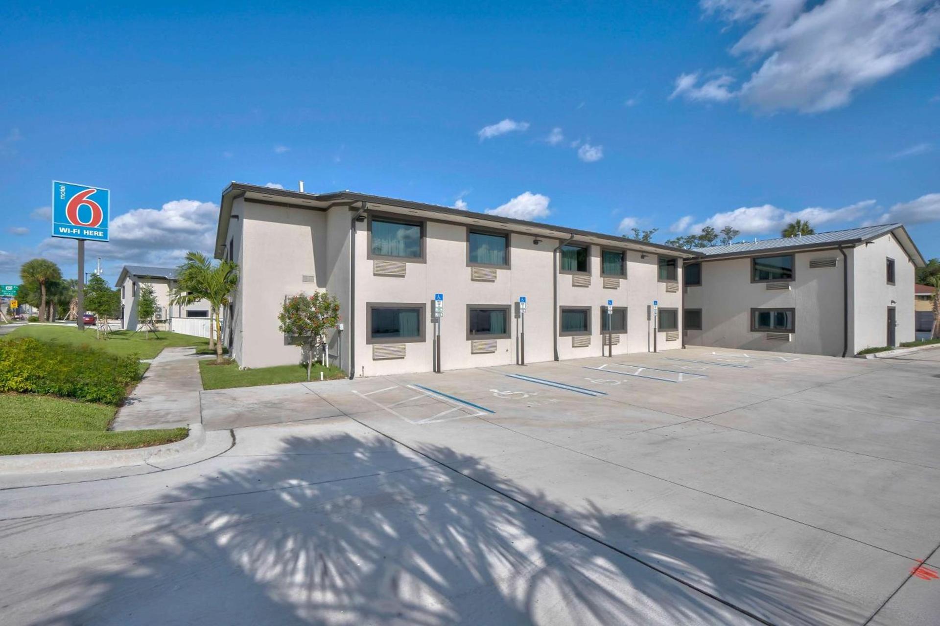 Motel 6-Fort Lauderdale, FL photo 3