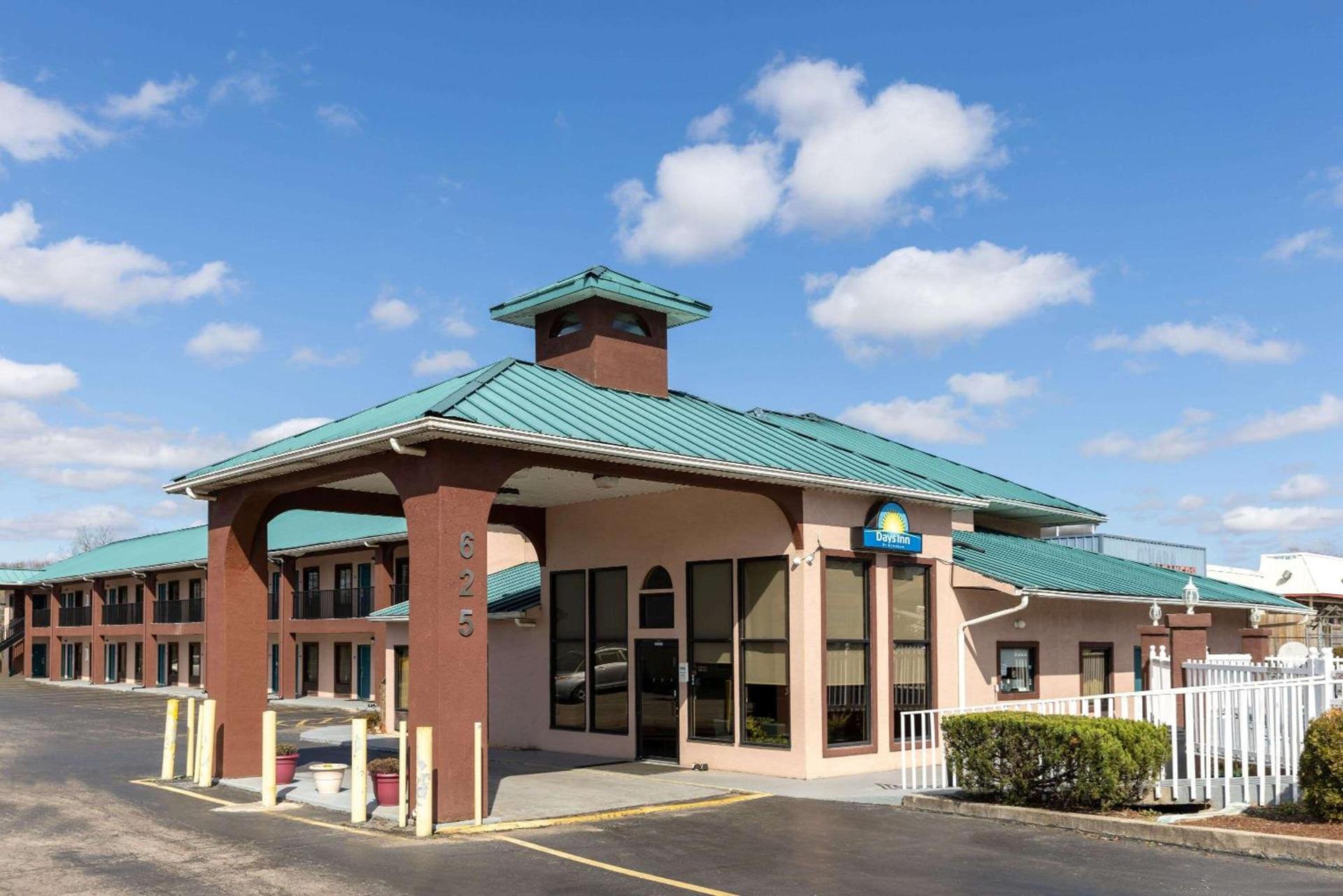Days Inn by Wyndham Jackson photo 3
